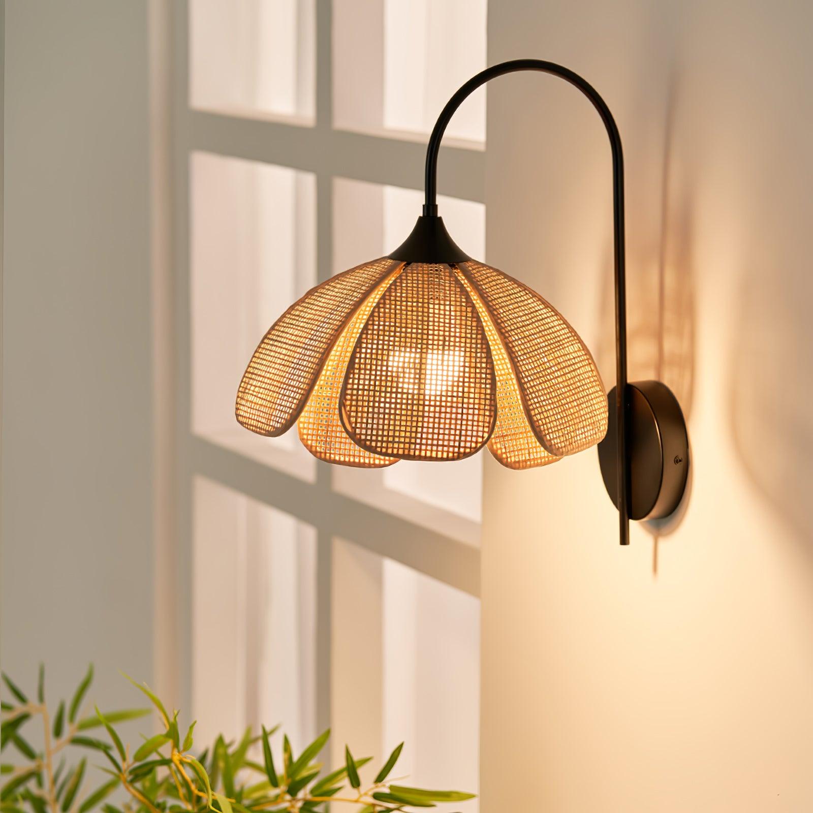 rattan-petal-wall-lamp-anzaz--2