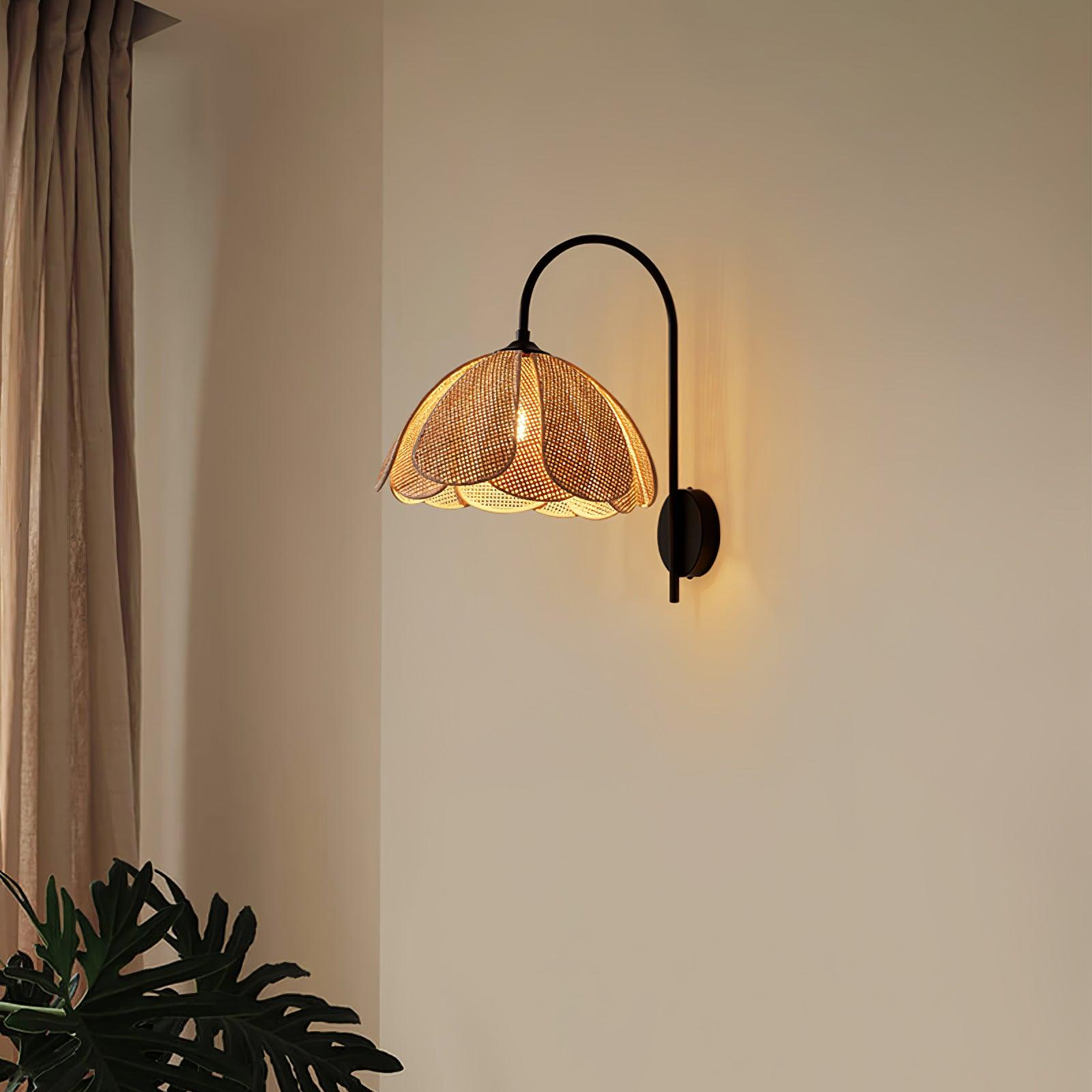 rattan-petal-wall-lamp-anzaz--6