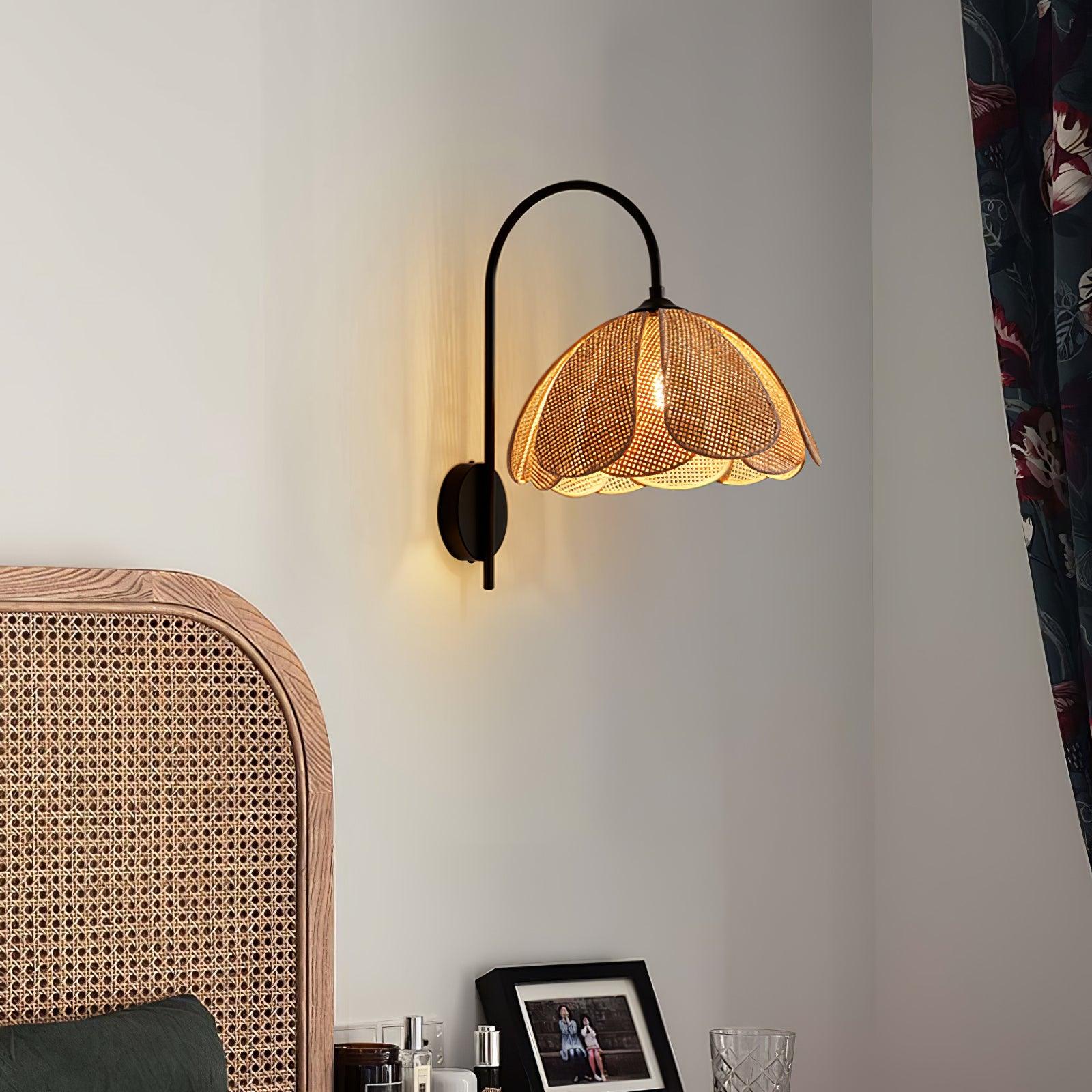 rattan-petal-wall-lamp-anzaz--10
