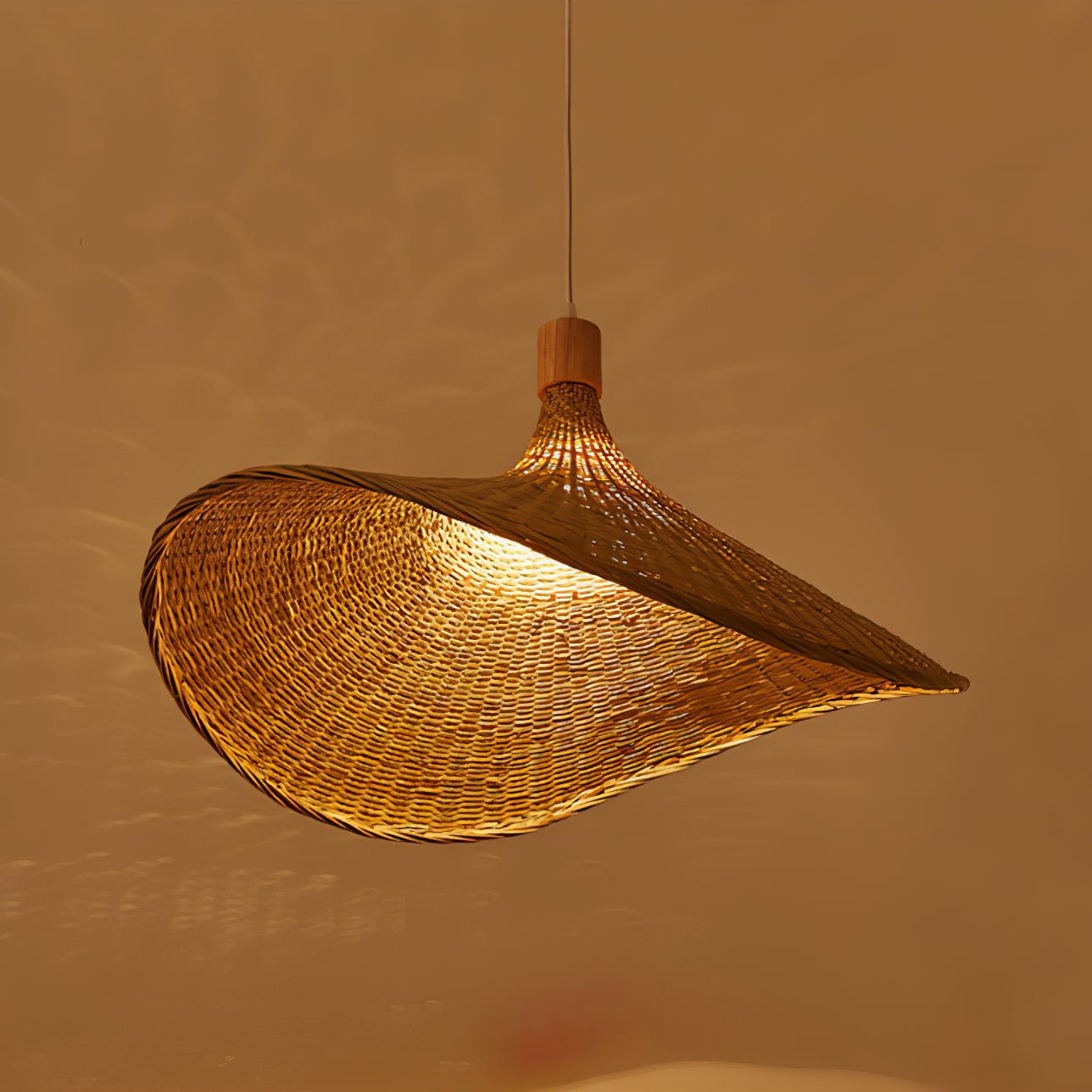 bamboo-weave-hat-pendant-light-anzaz--11