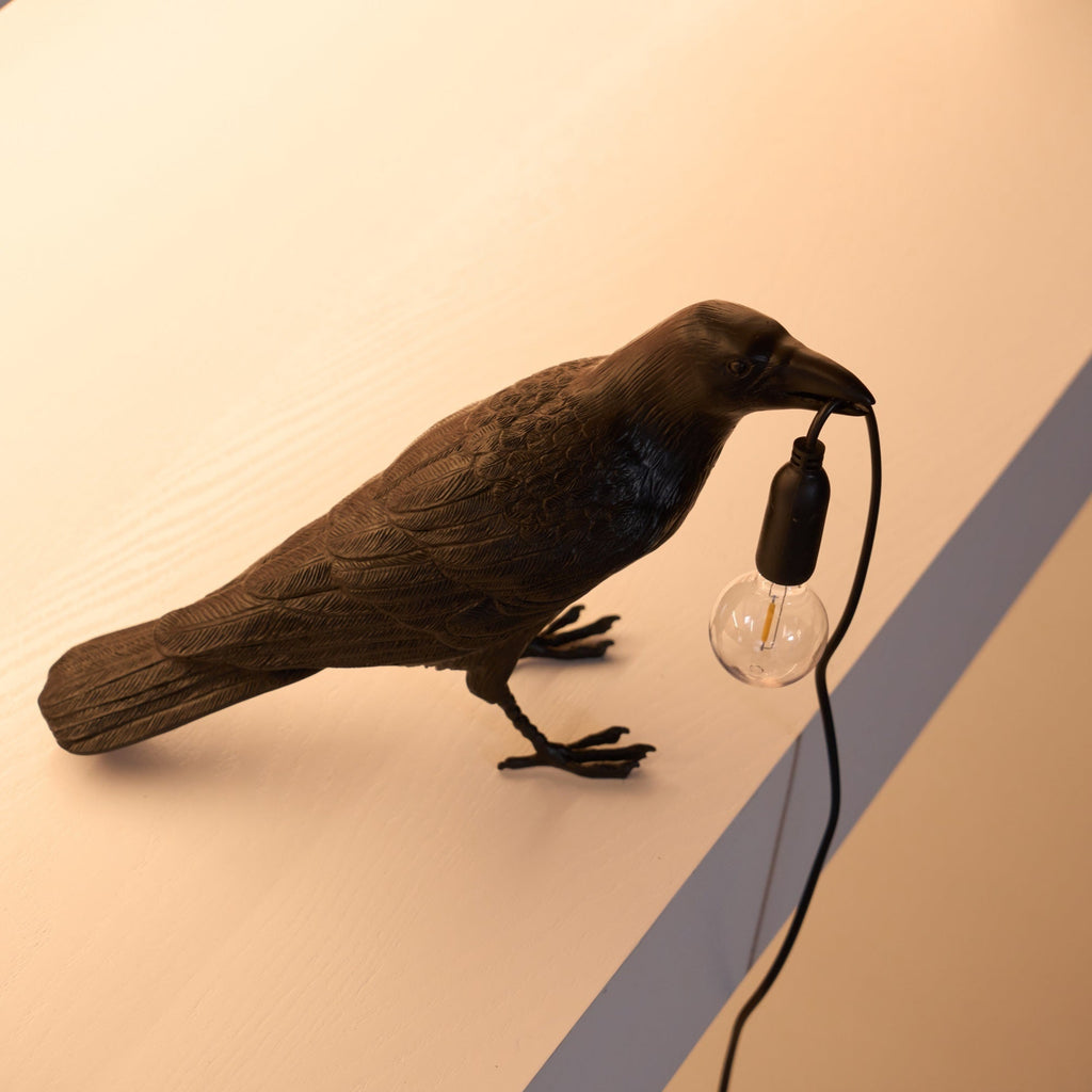 raven-resin-table-lamp-anzaz-Black-12