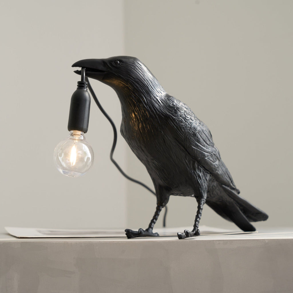 raven-resin-table-lamp-anzaz-White-13