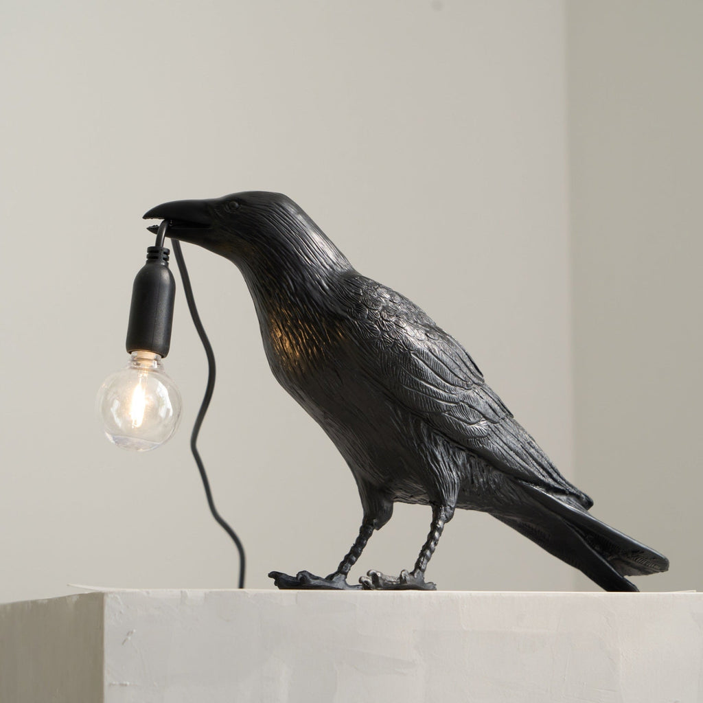 raven-resin-table-lamp-anzaz-White-7