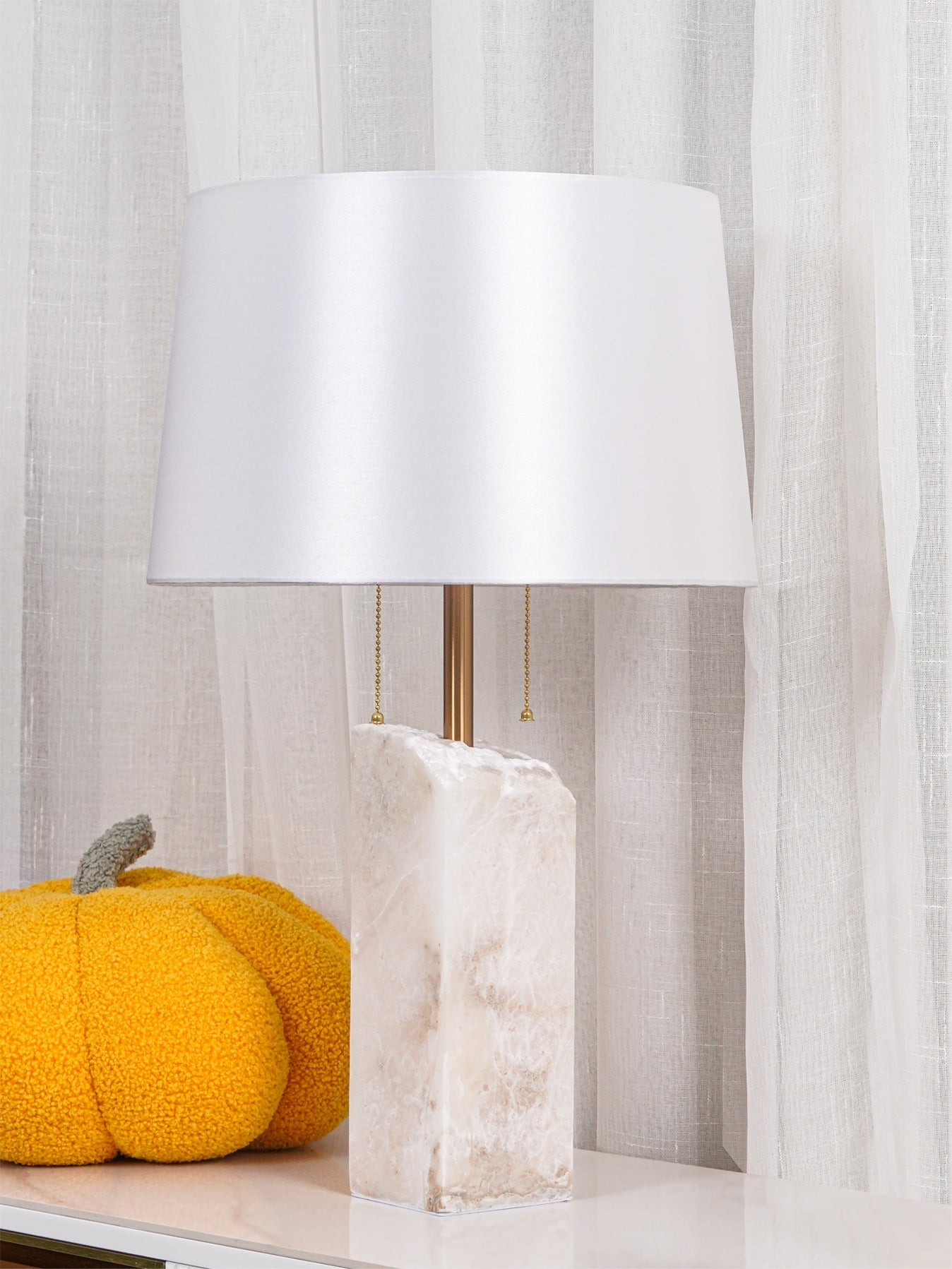 raw-alabaster-table-lamp-anzaz--30
