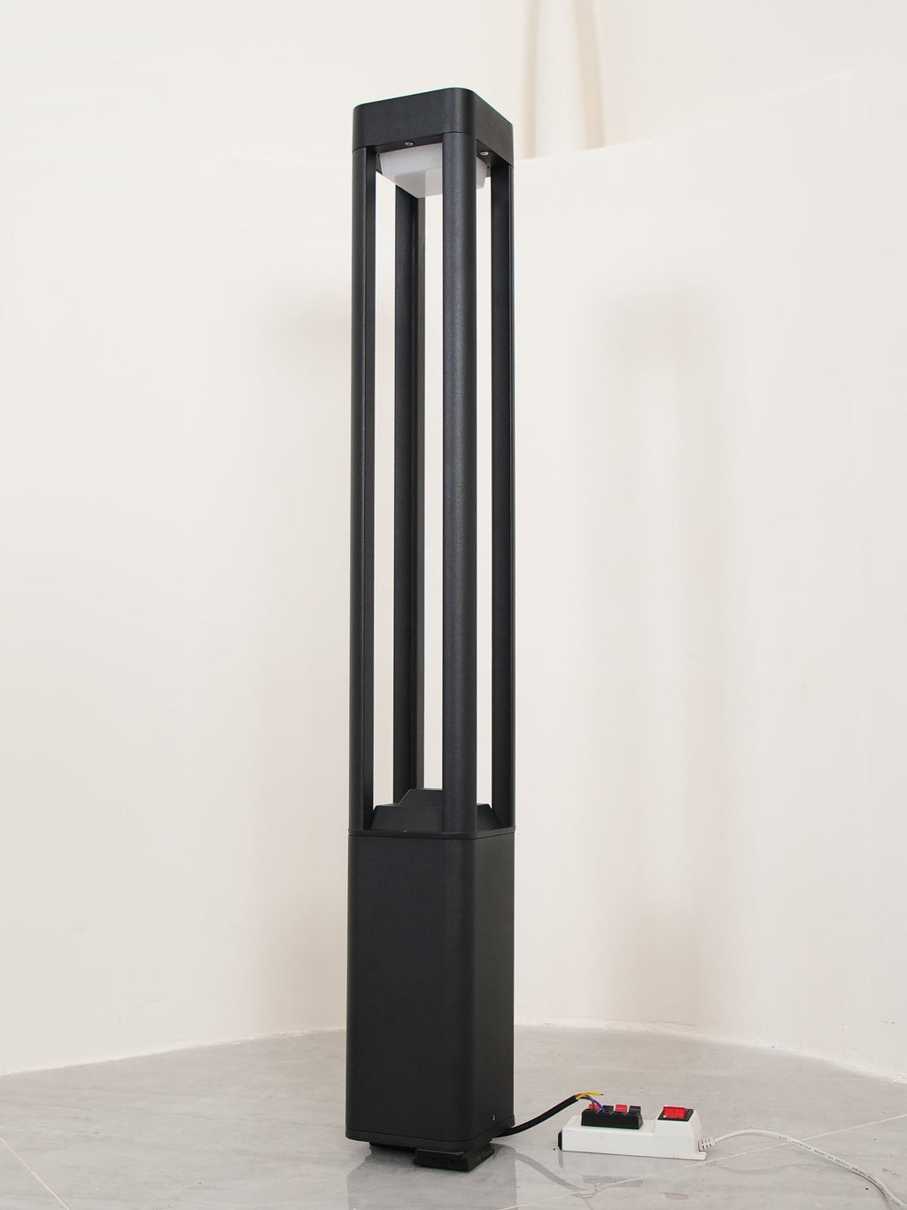 rectangular-column-garden-outdoor-light-anzaz--35
