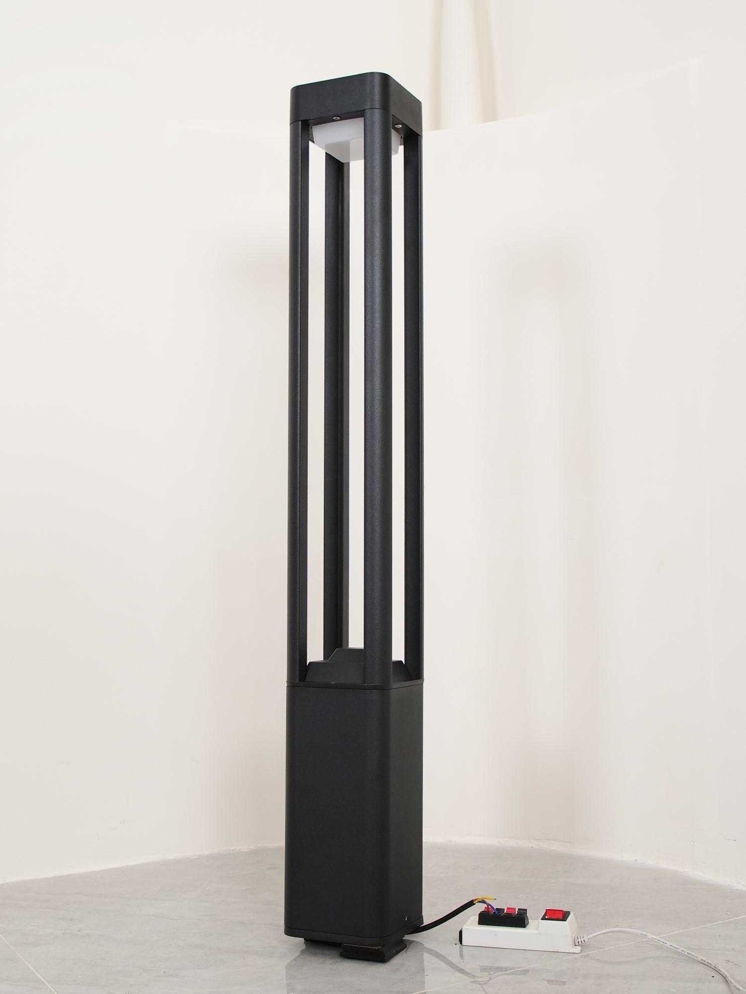 rectangular-column-garden-outdoor-light-anzaz--35
