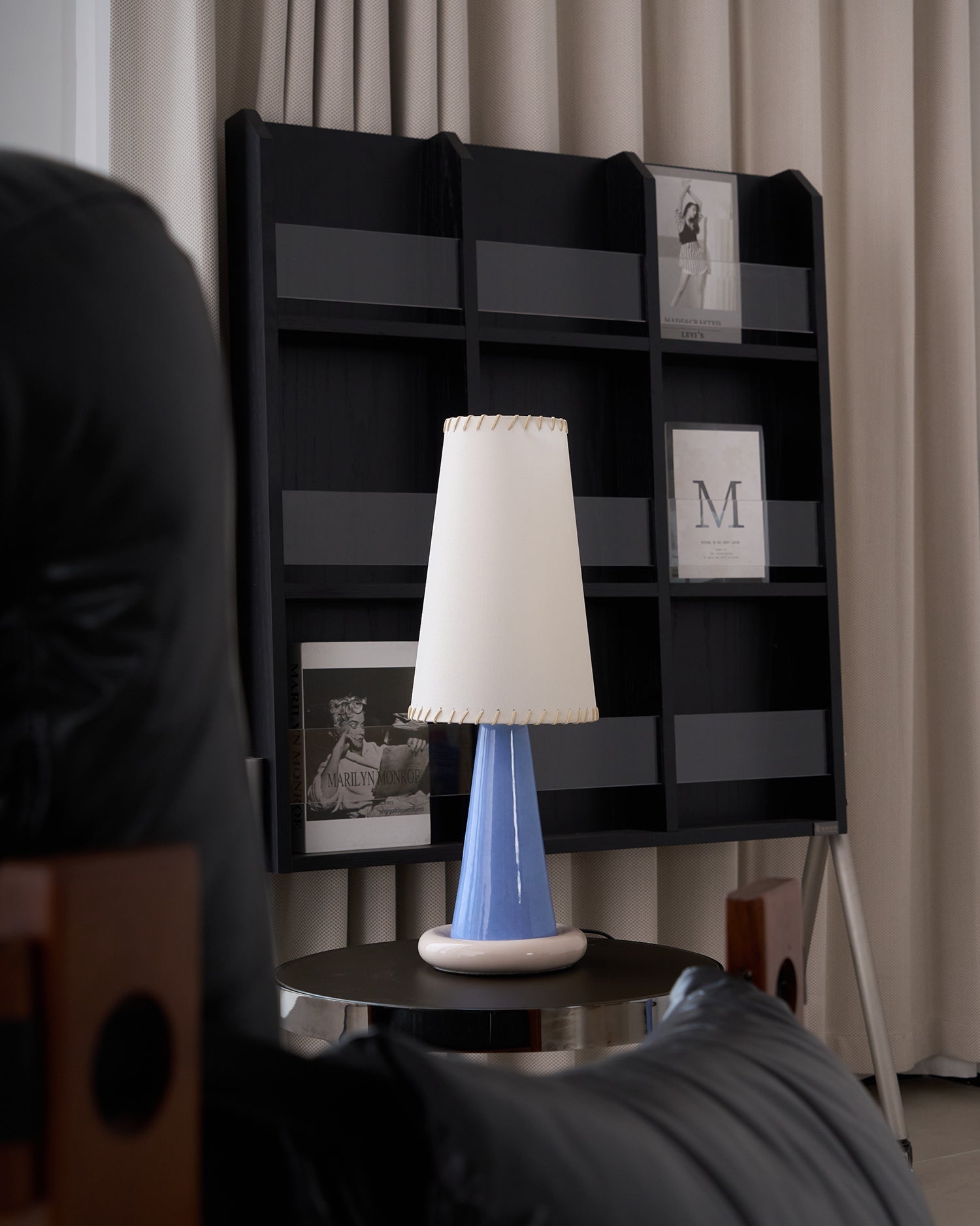 ribbon-table-lamp-anzaz--33