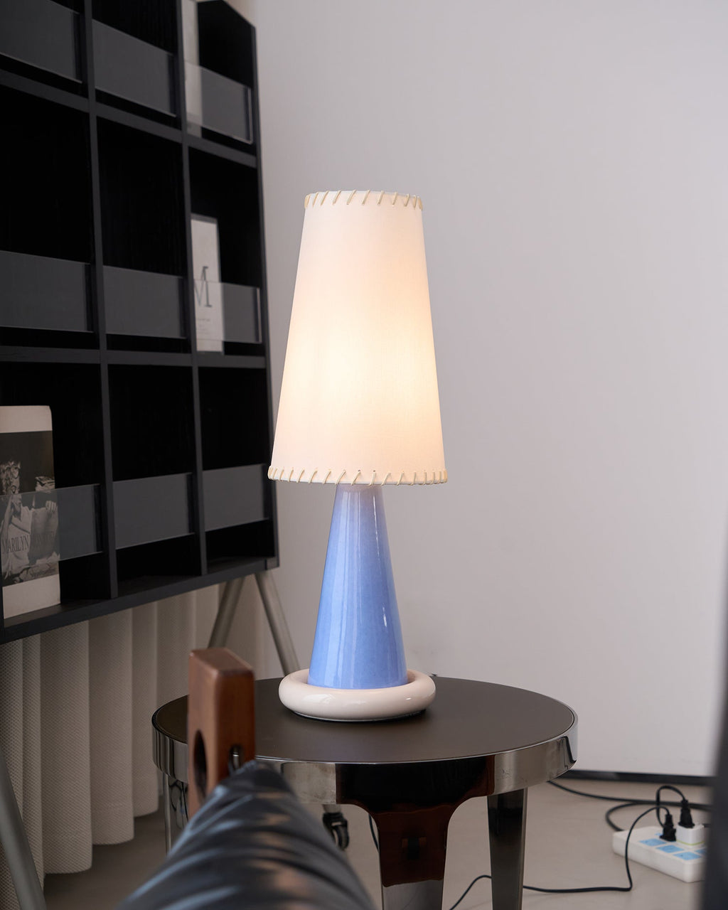 ribbon-table-lamp-anzaz--40