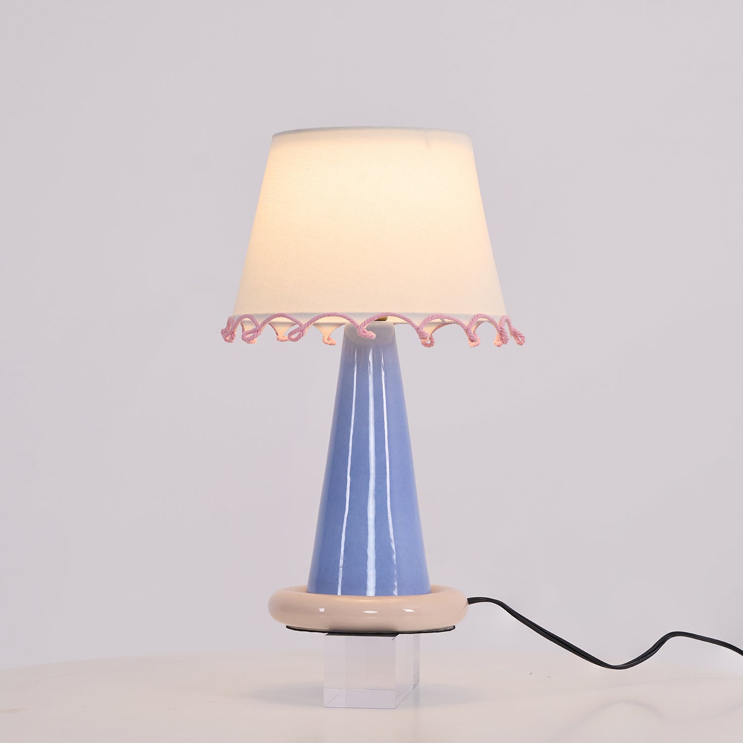 ribbon-table-lamp-anzaz--25
