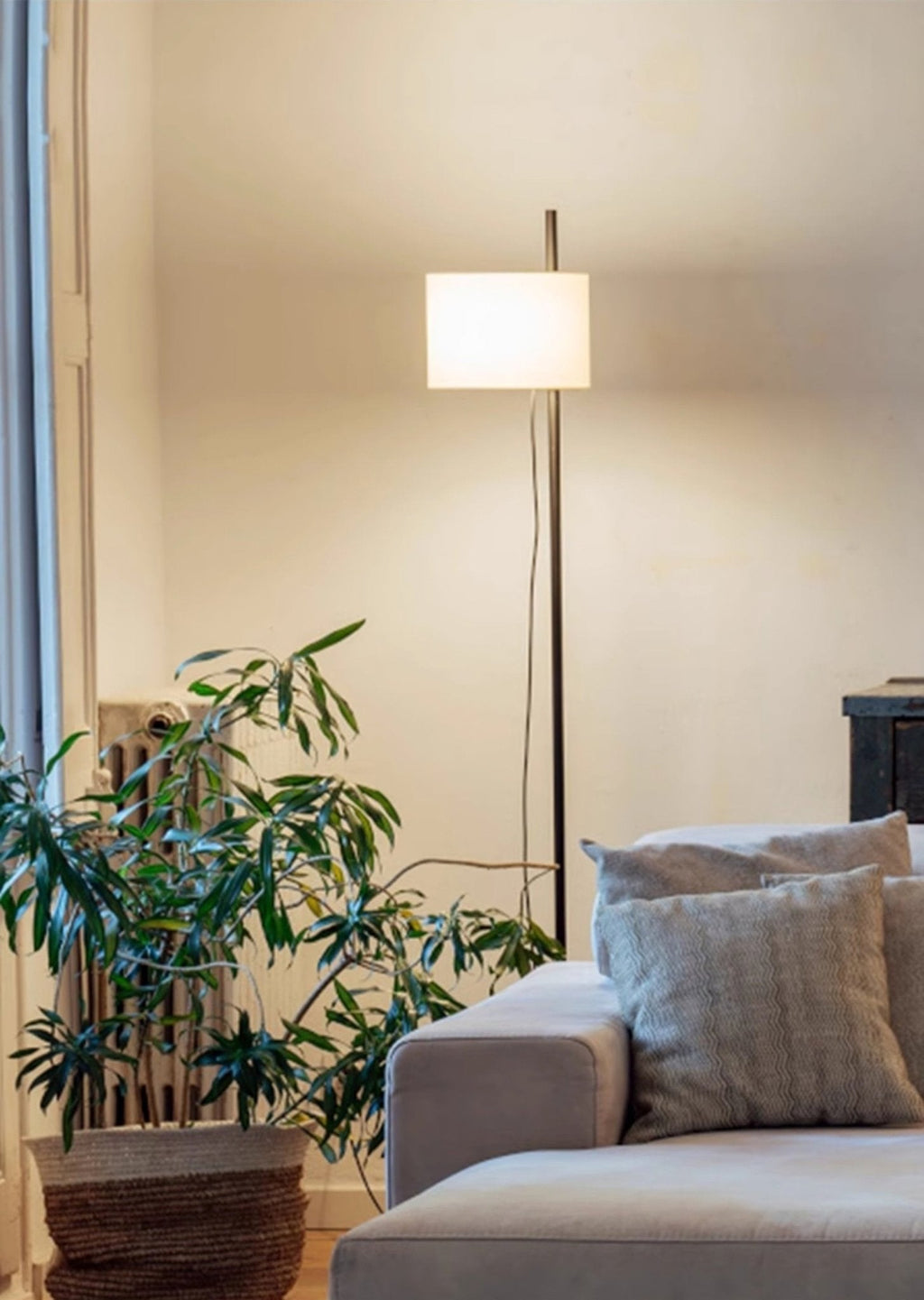 lino-arc-floor-lamp-anzaz-Gold & White-6