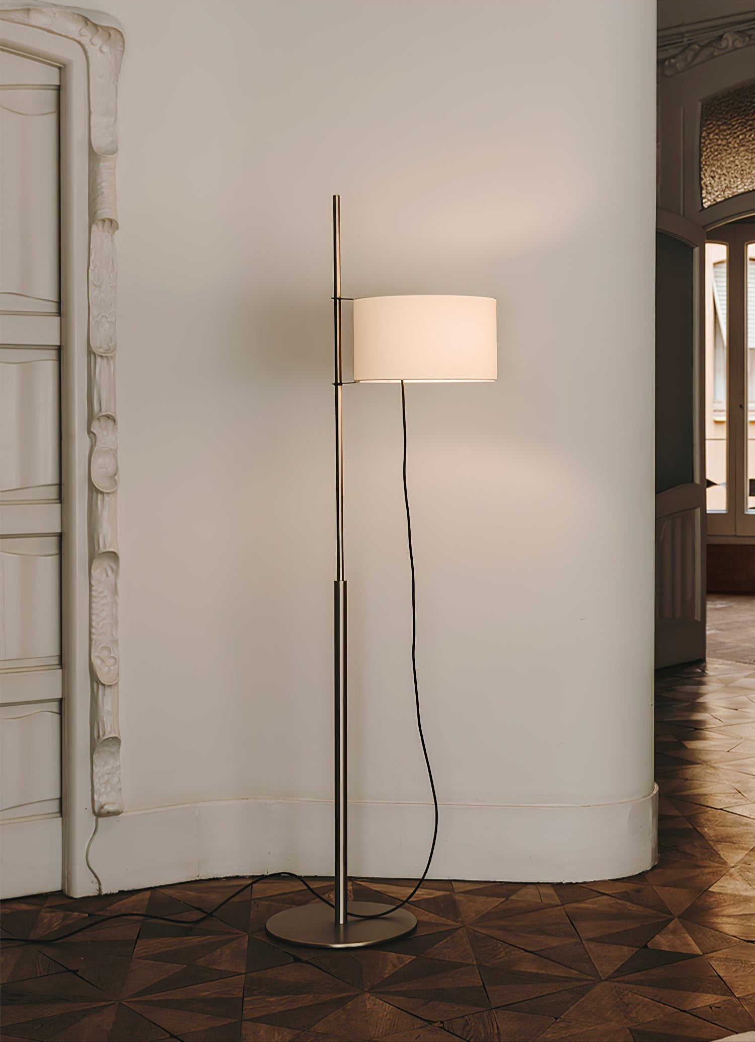 lino-arc-floor-lamp-anzaz-Nickel & White-3