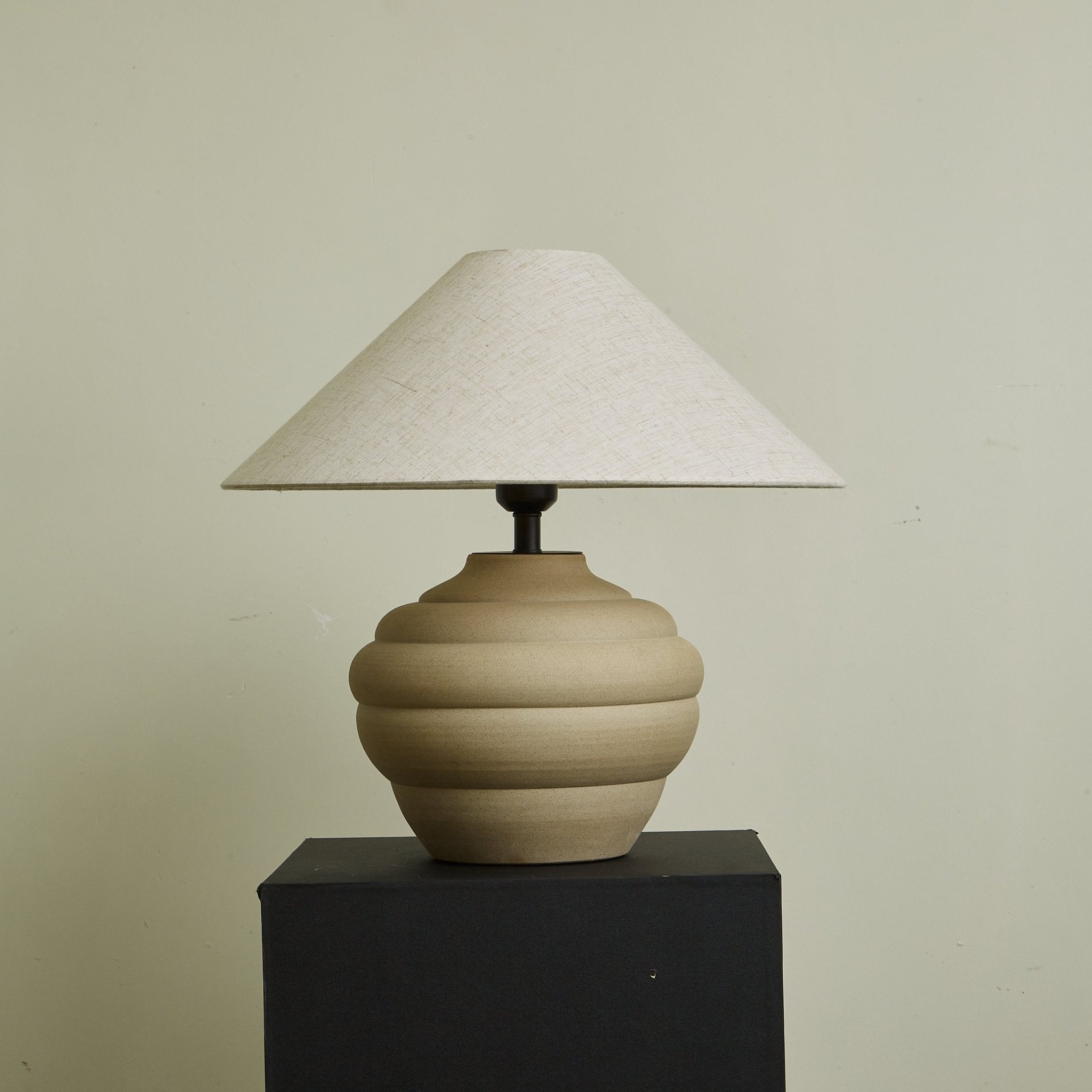ripple-clay-table-lamp-anzaz-Beige-3