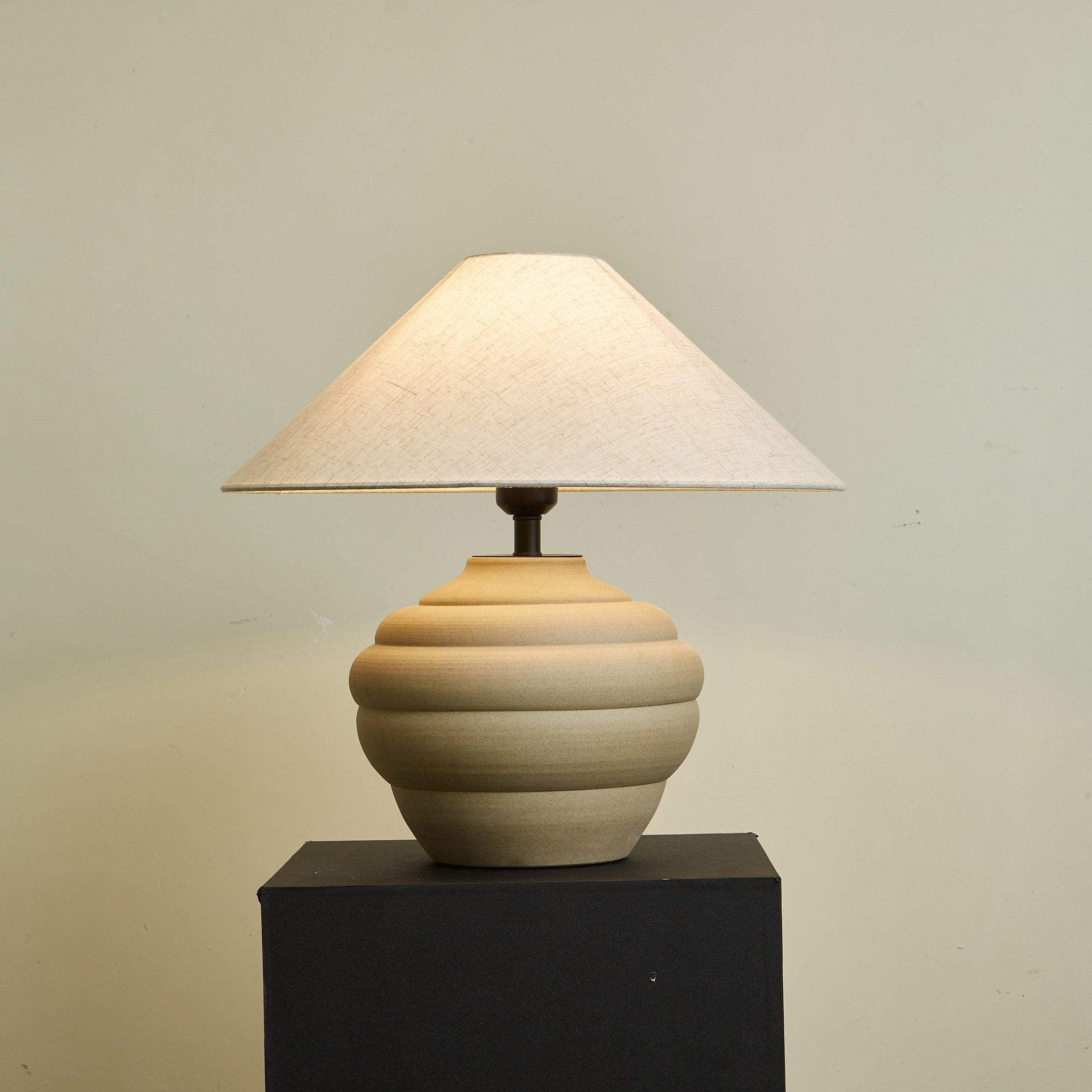 ripple-clay-table-lamp-anzaz-Beige-2