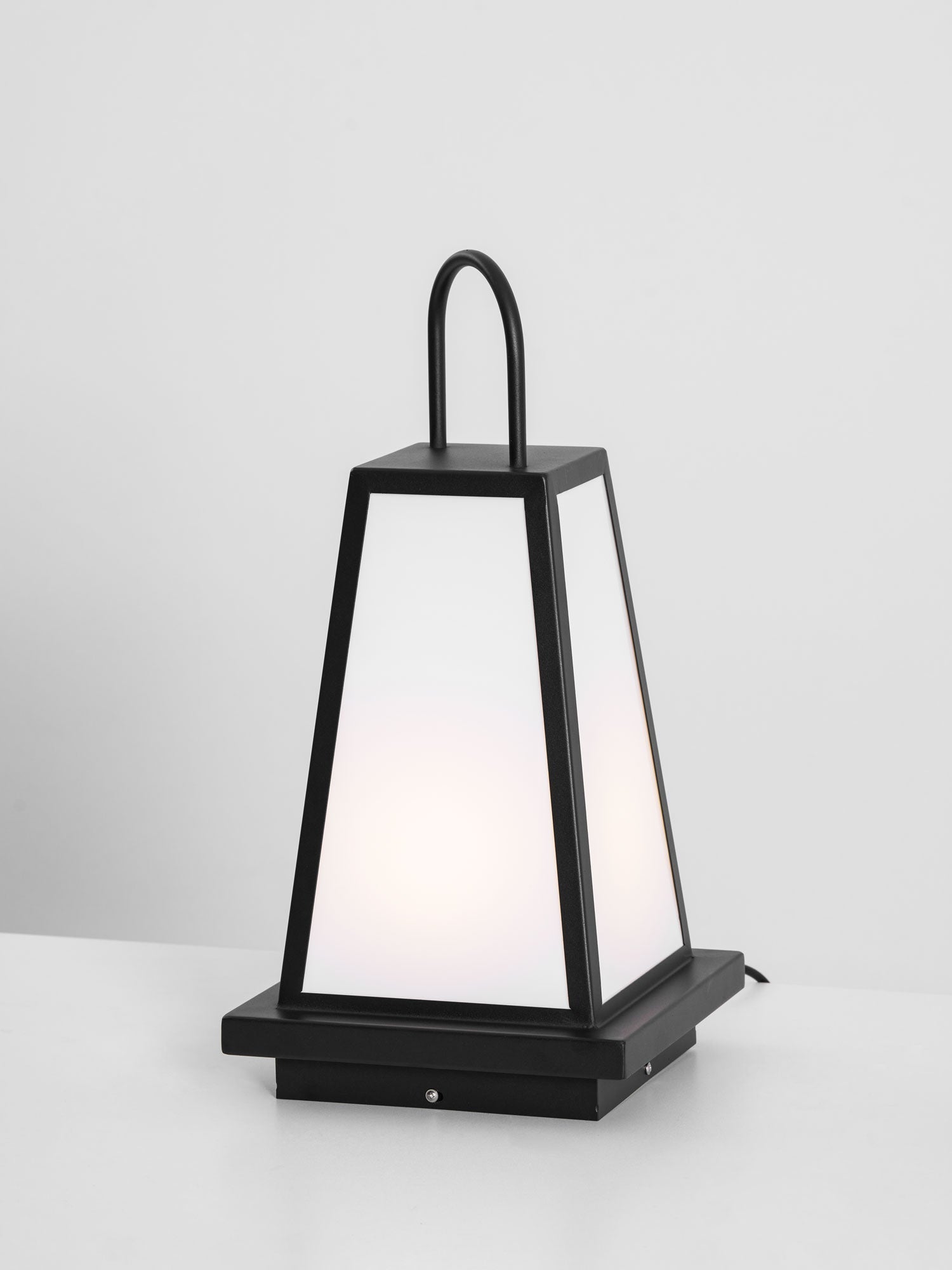 roam-lantern-garden-outdoor-lamp-anzaz--64