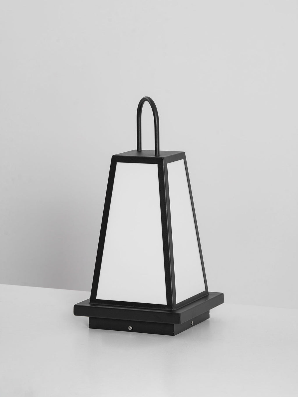 roam-lantern-garden-outdoor-lamp-anzaz--65