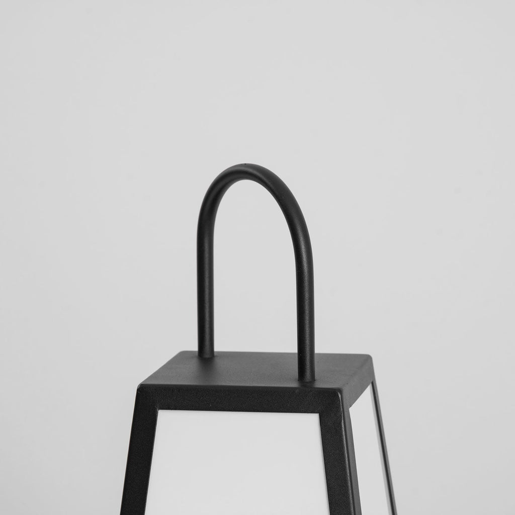 roam-lantern-garden-outdoor-lamp-anzaz--67