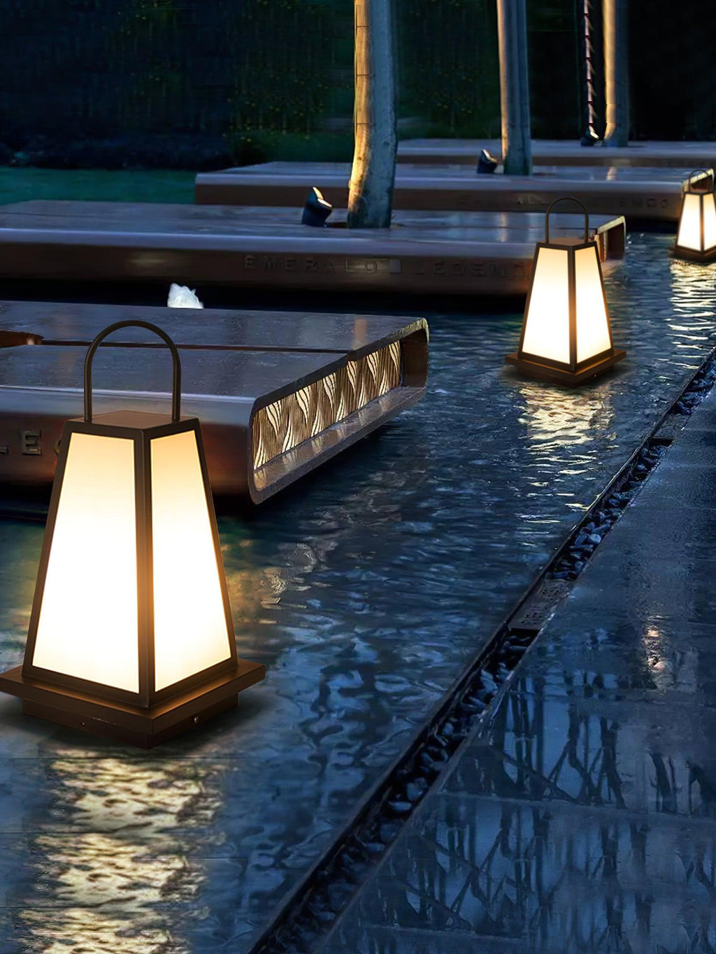 roam-lantern-garden-solar-outdoor-lamp-anzaz--28