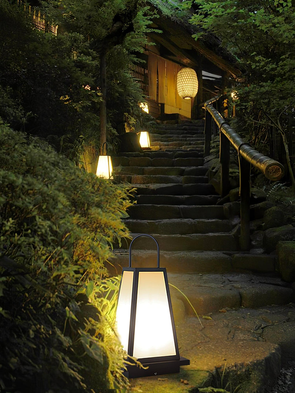roam-lantern-garden-solar-outdoor-lamp-anzaz--29