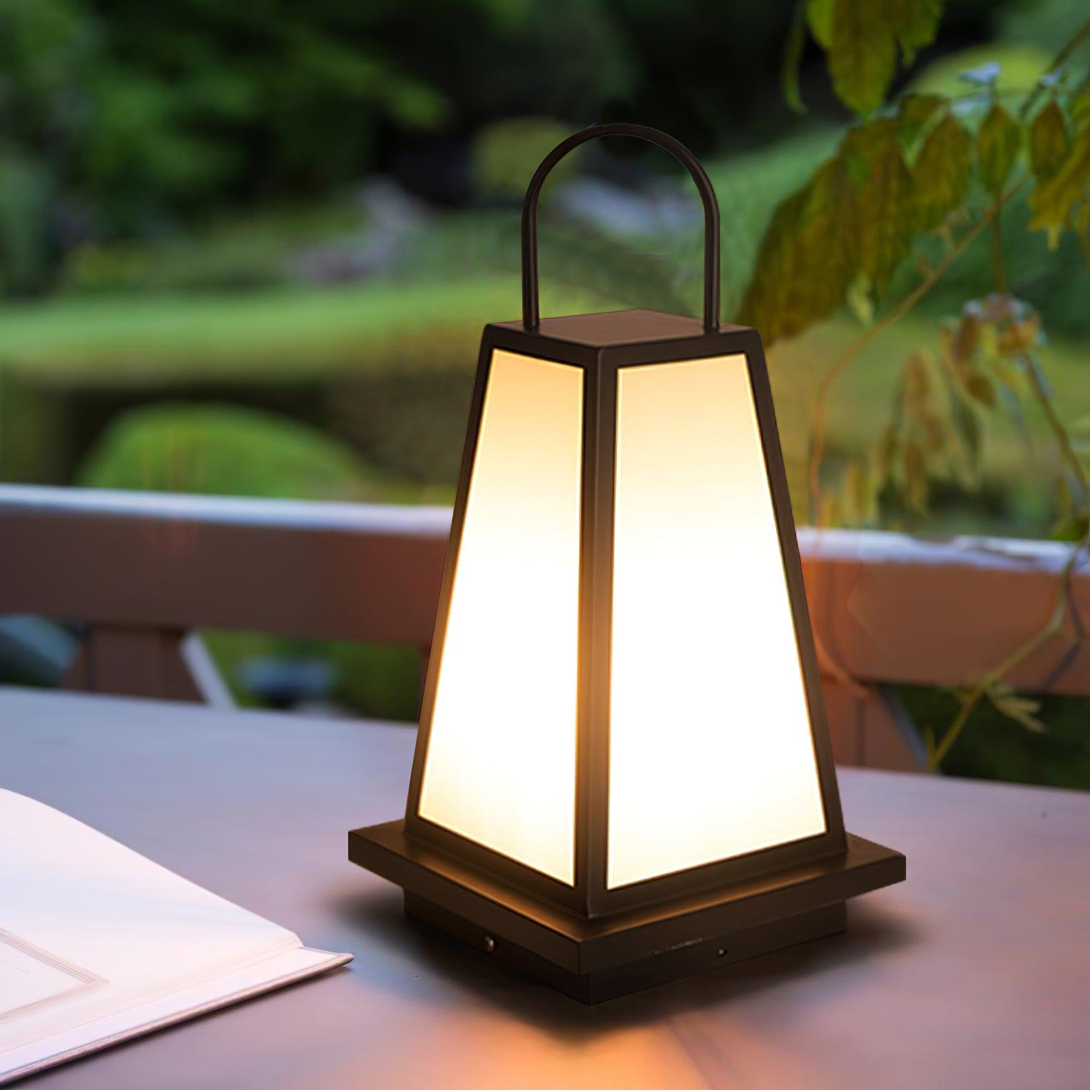 roam-lantern-garden-outdoor-lamp-anzaz--2