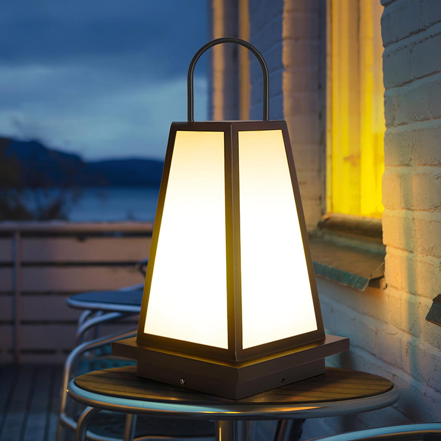 roam-lantern-garden-solar-outdoor-lamp-anzaz--12