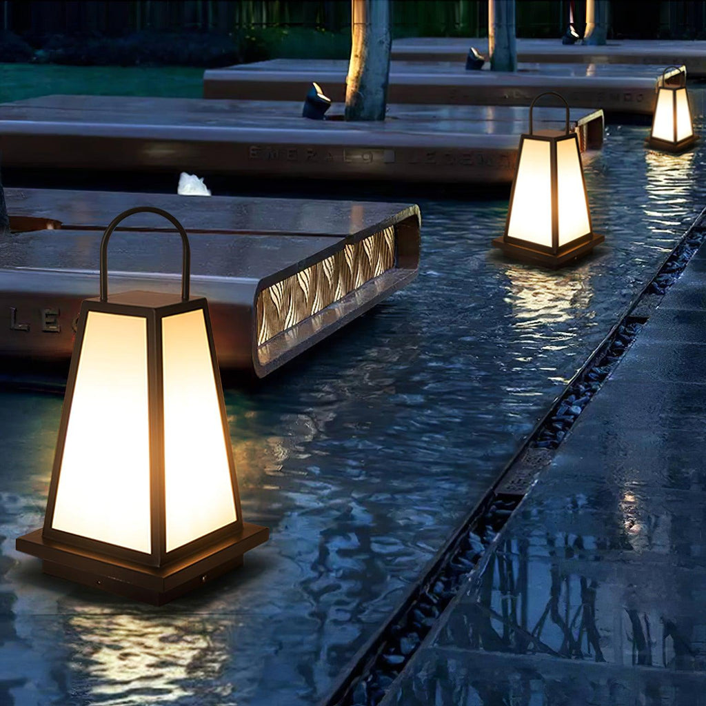 roam-lantern-garden-outdoor-lamp-anzaz--9