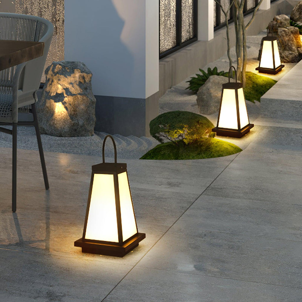 roam-lantern-garden-outdoor-lamp-anzaz--10