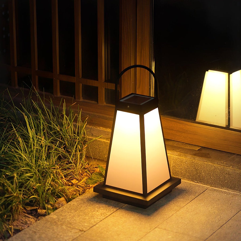 roam-lantern-garden-solar-outdoor-lamp-anzaz--4