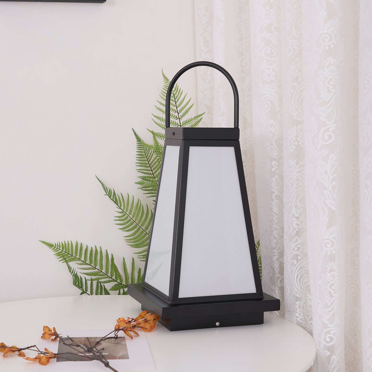roam-lantern-garden-solar-outdoor-lamp-anzaz--52