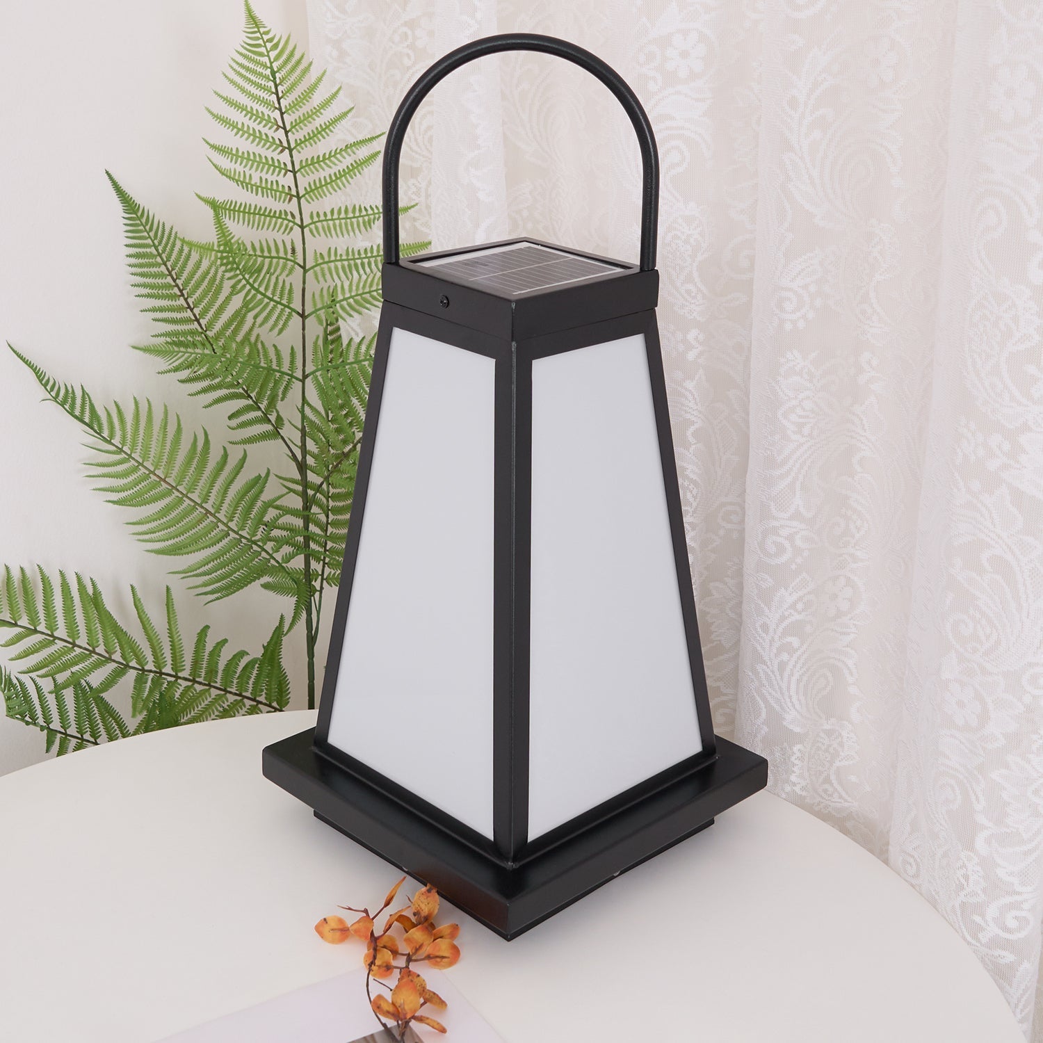 roam-lantern-garden-solar-outdoor-lamp-anzaz--8