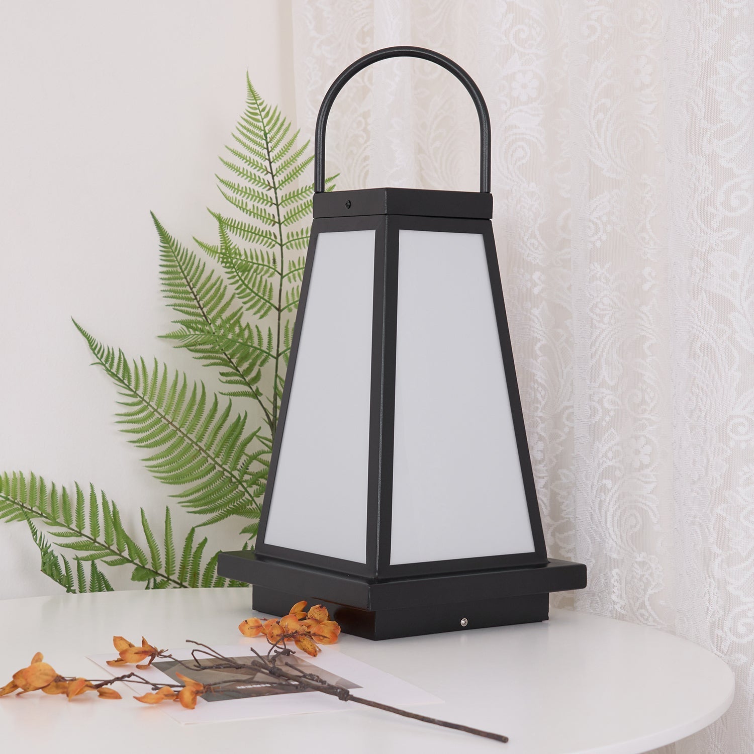 roam-lantern-garden-solar-outdoor-lamp-anzaz--54