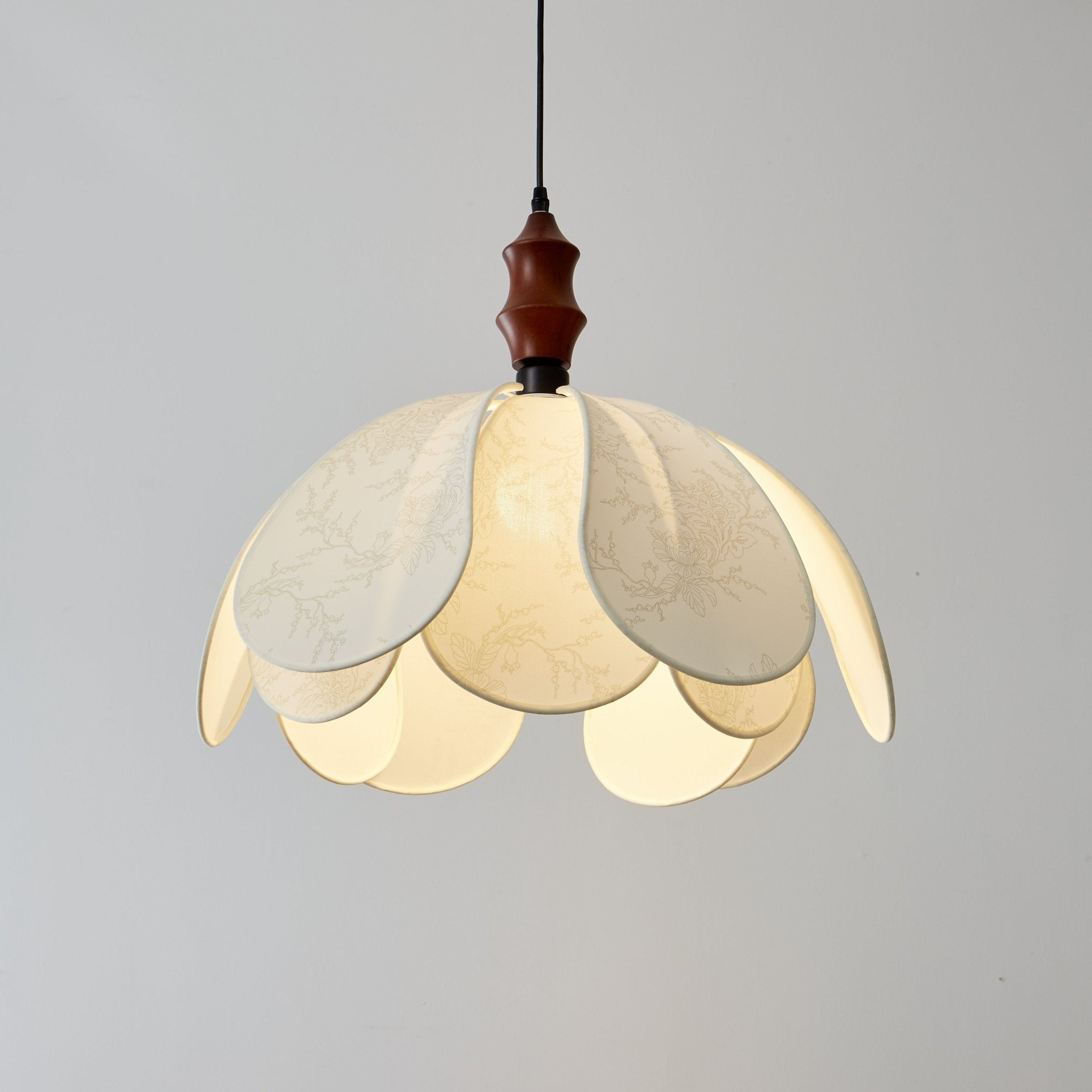 roswyn-petal-pendant-lamp-anzaz--6