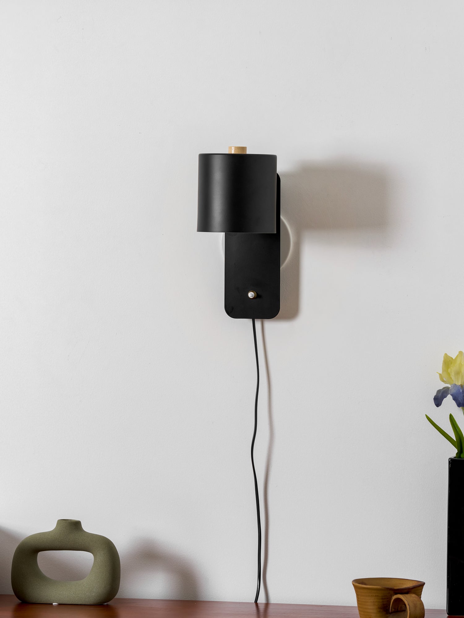 rotatable-cylinder-plug-in-wall-lamp-anzaz--25