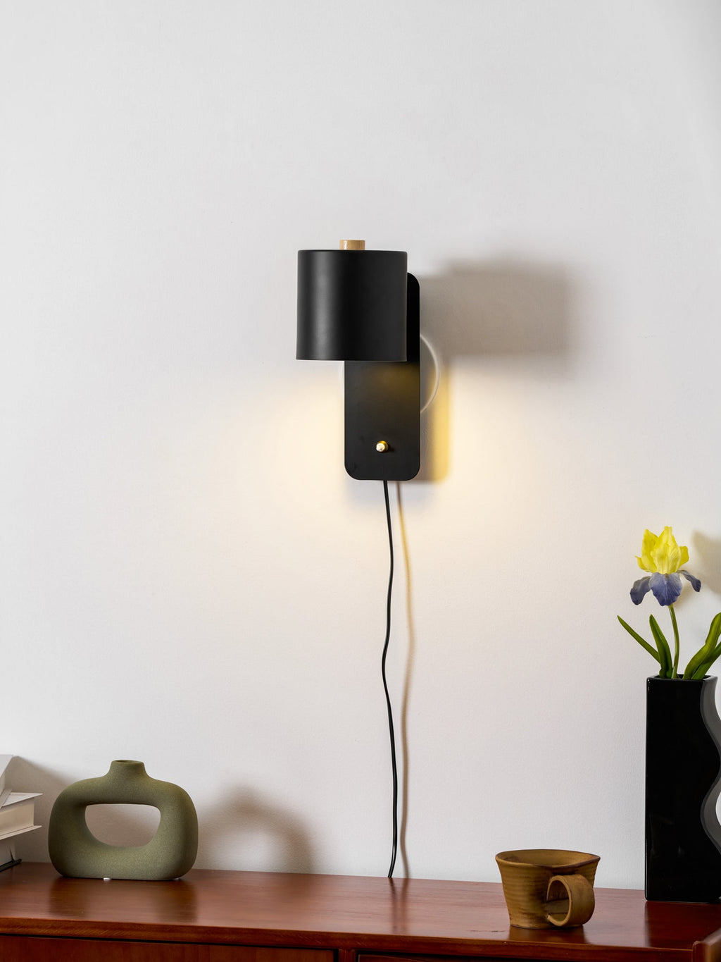 rotatable-cylinder-plug-in-wall-lamp-anzaz--18