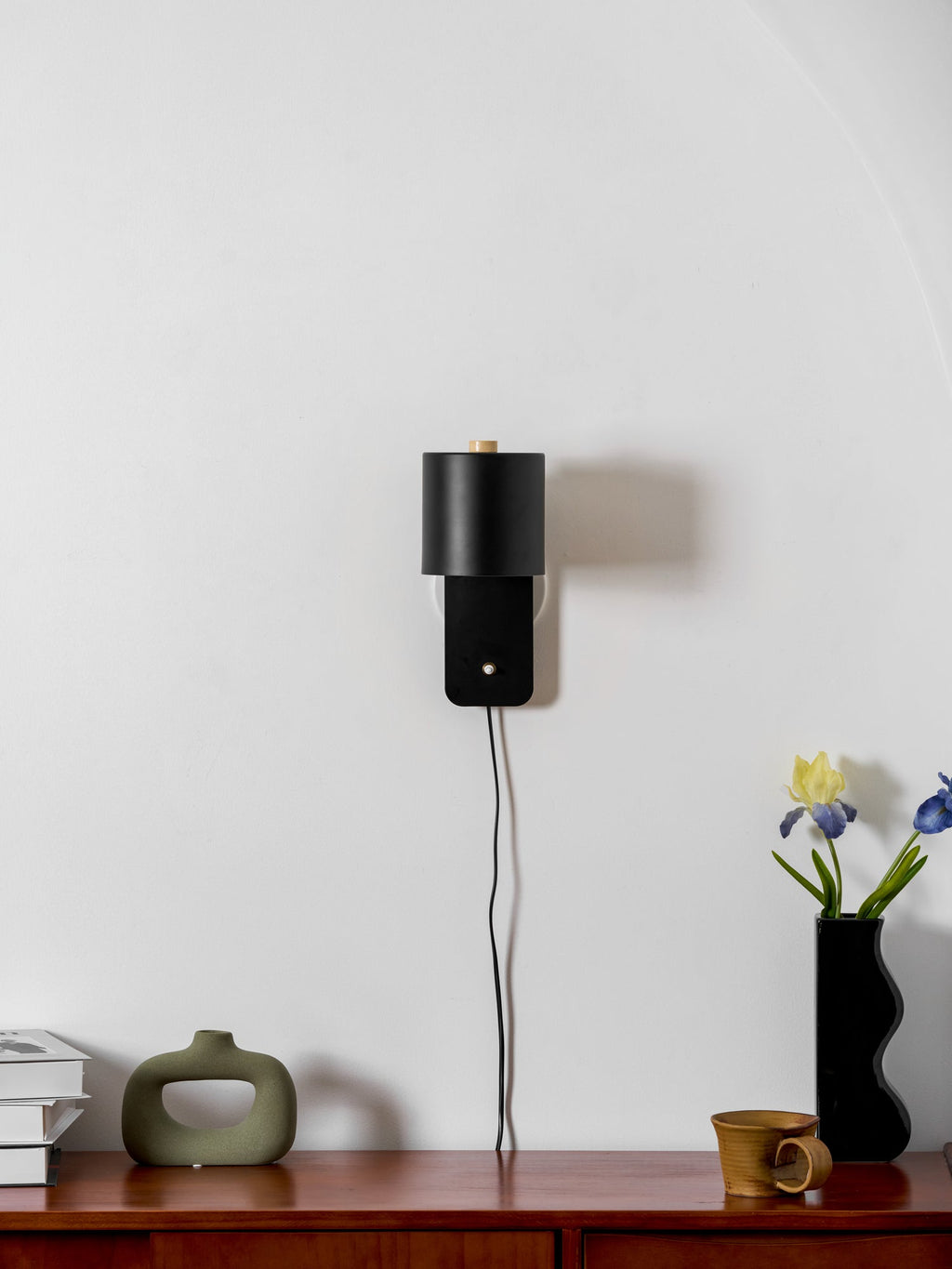 rotatable-cylinder-plug-in-wall-lamp-anzaz--22