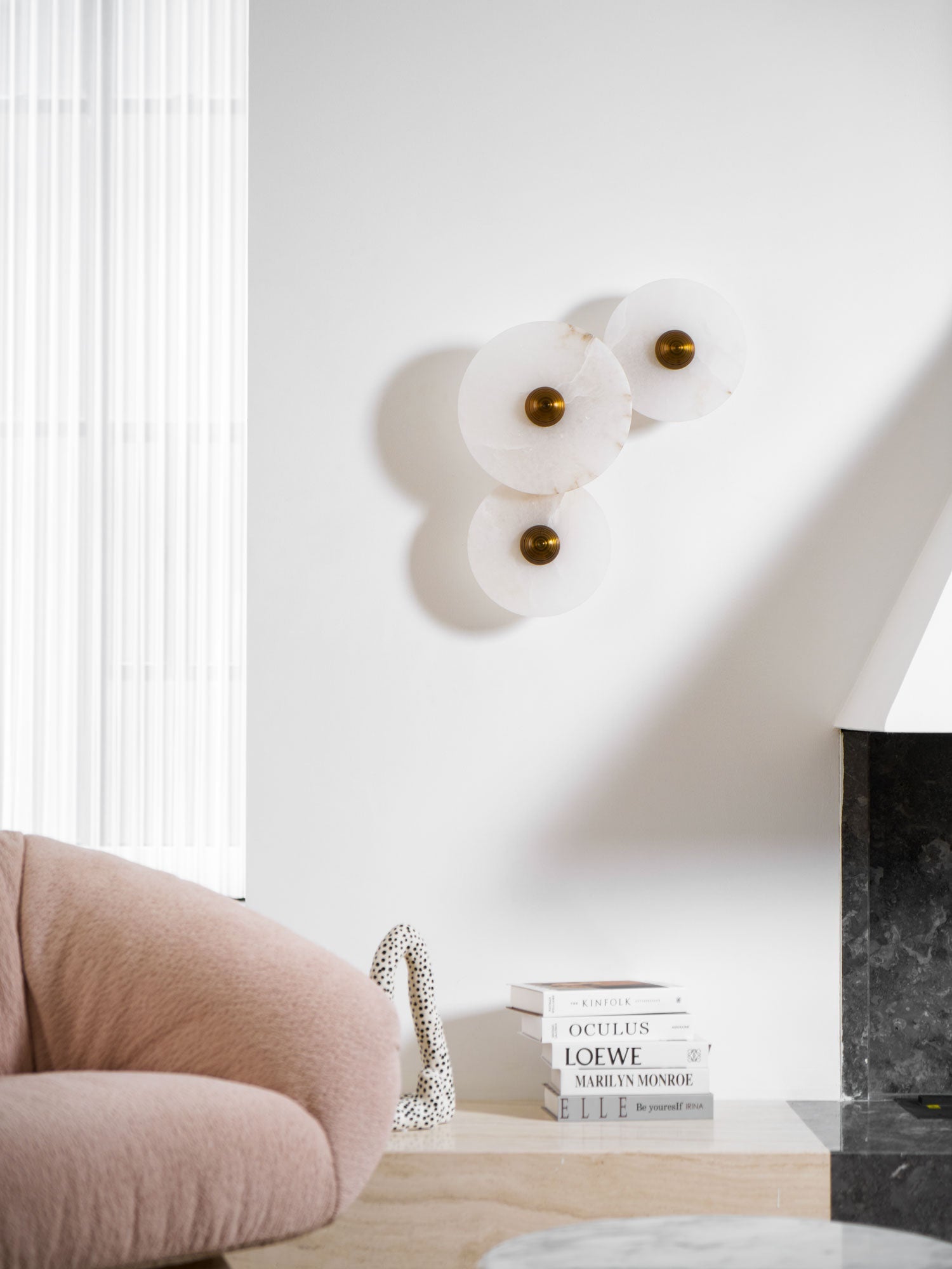 nayra-alabaster-wall-lamp-anzaz--73