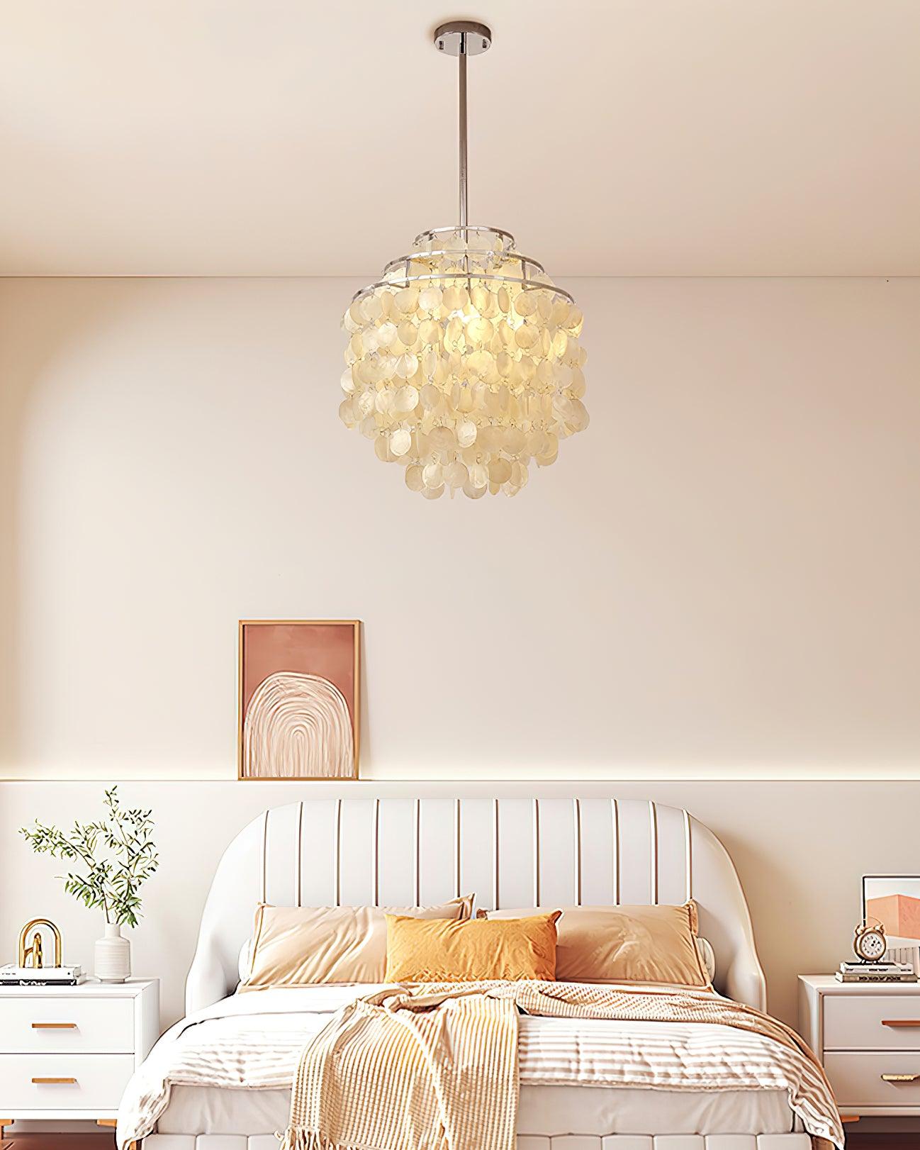 round-shell-chandelier-b-anzaz-Gold-12