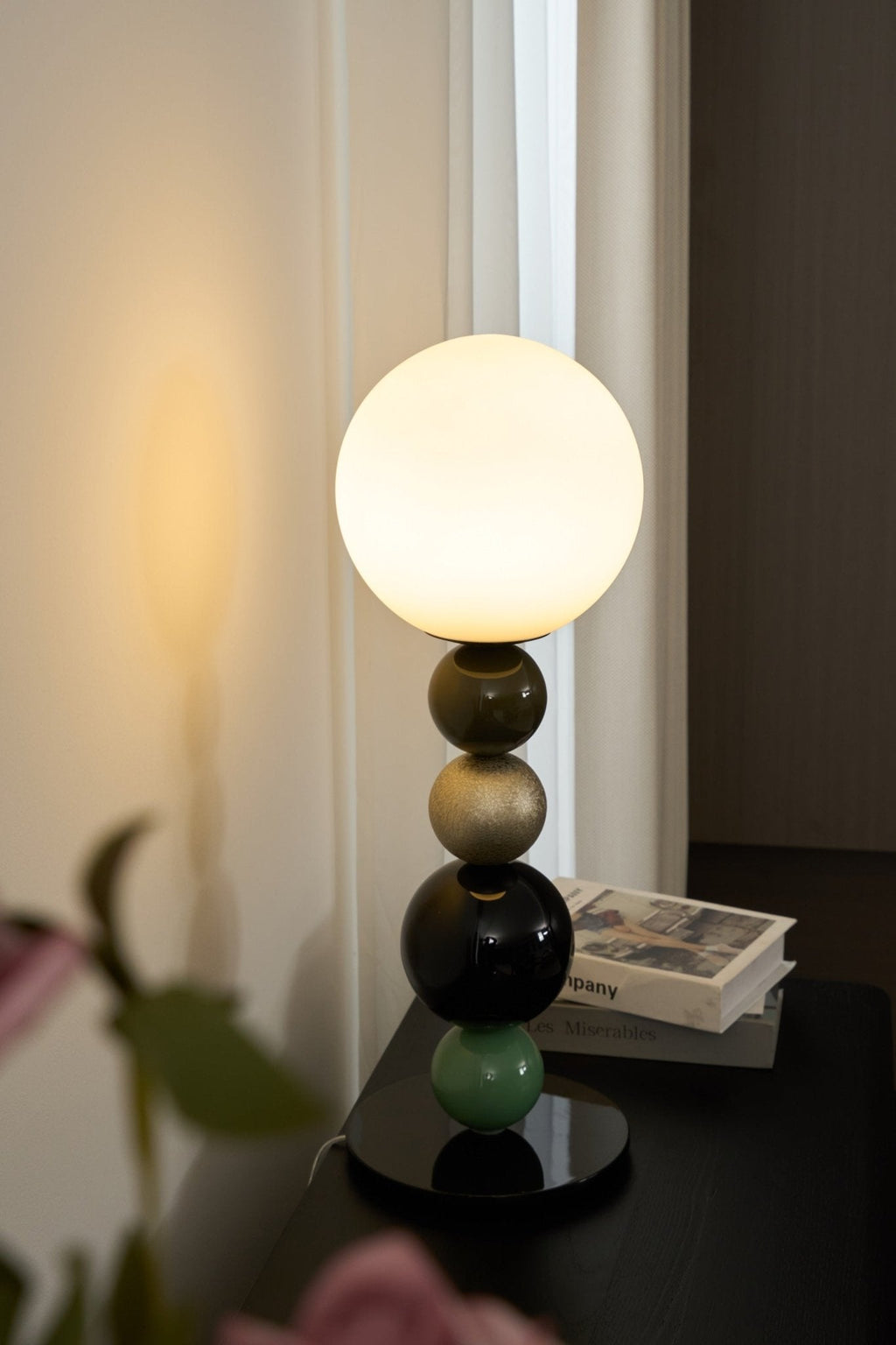 round-balls-stacking-table-lamp-anzaz-Pink & Black-5