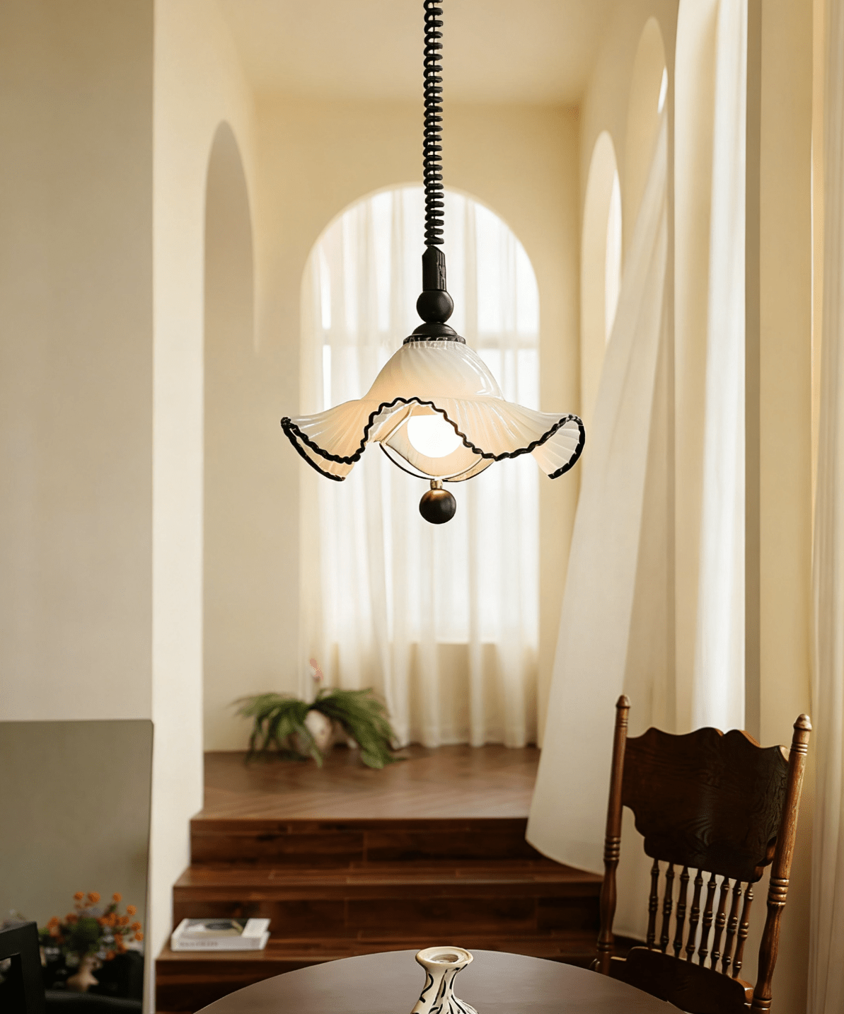 ruffled-shade-pendant-lamp-anzaz--2