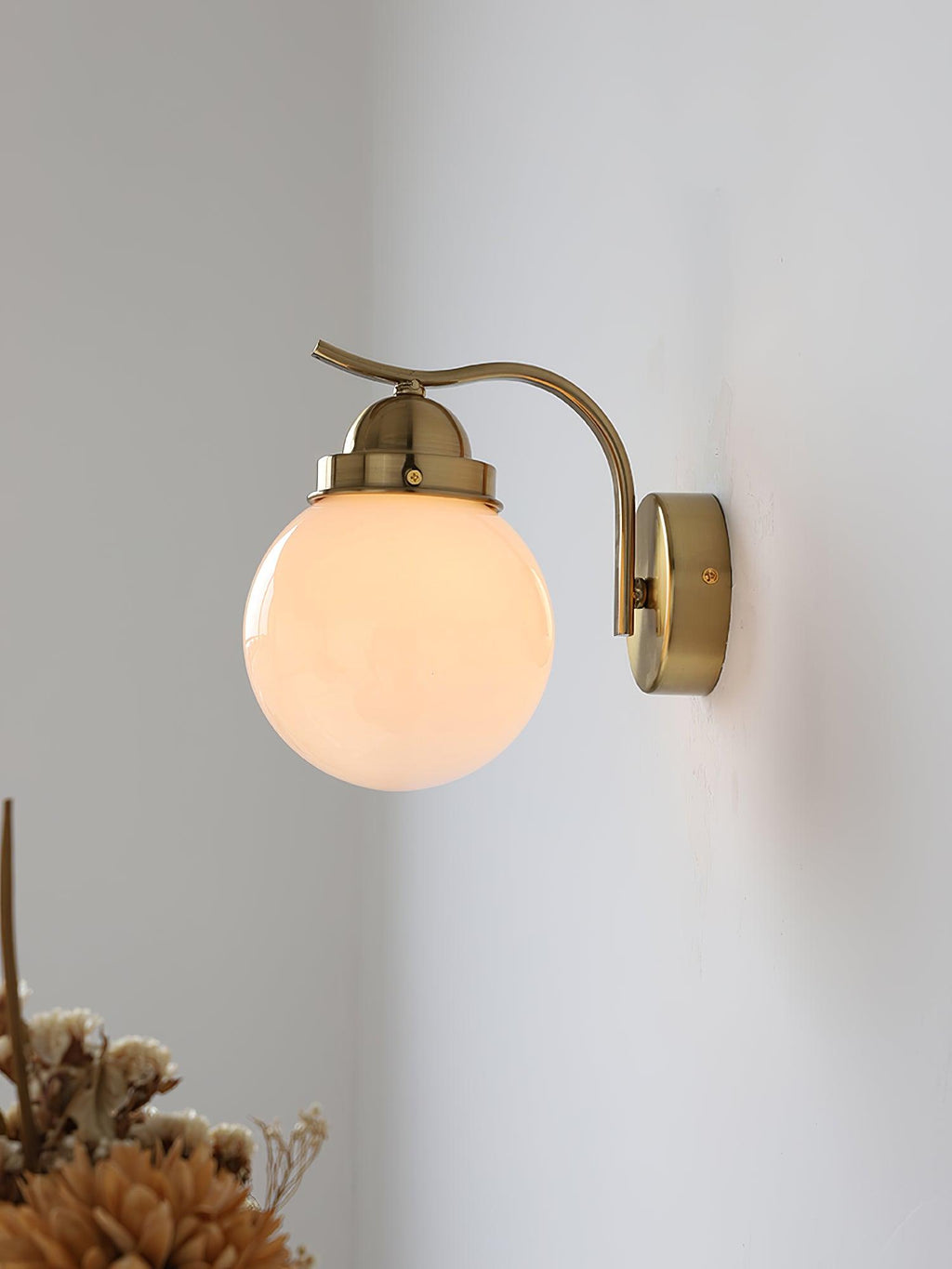 ryttenberg-wall-lamp-anzaz-Chrome+Beige-2