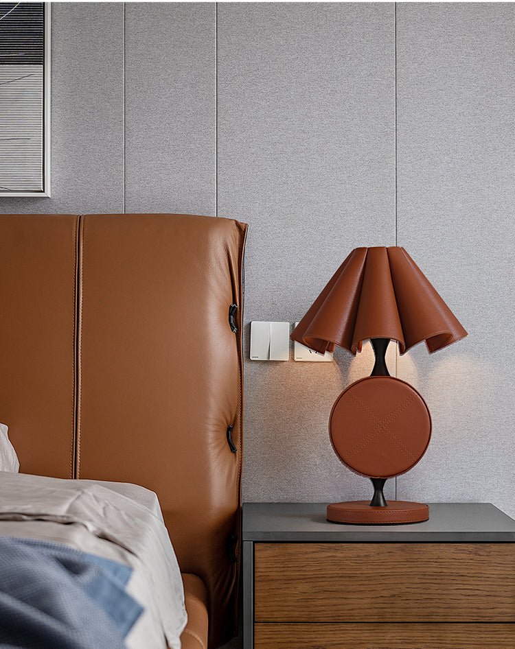 saddle-stitch-table-lamp-anzaz-Red-3