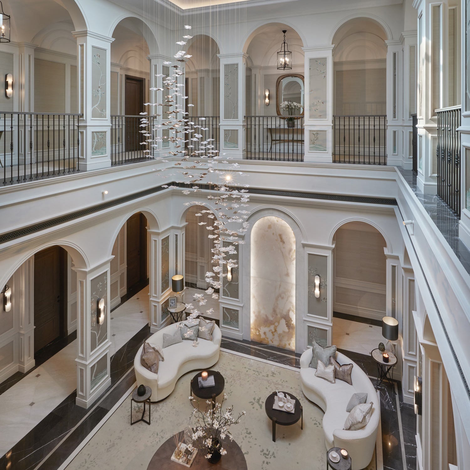 sand-sea-stair-chandelier-anzaz-Clear & Gold-22