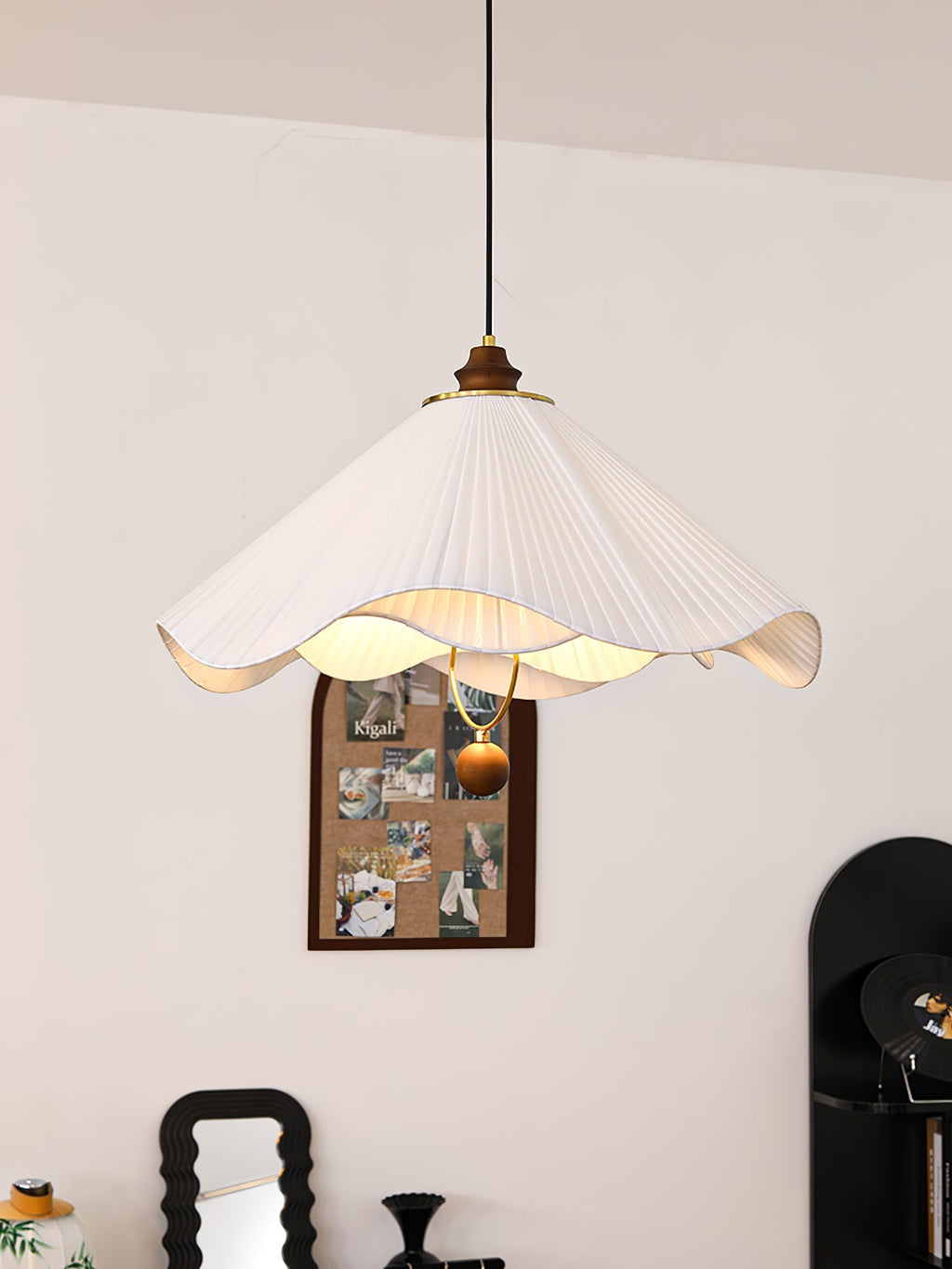 scallop-edge-pendant-light-anzaz--11