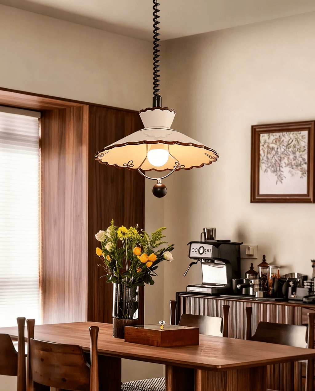 scalloped-edge-pendant-lamp-anzaz--2
