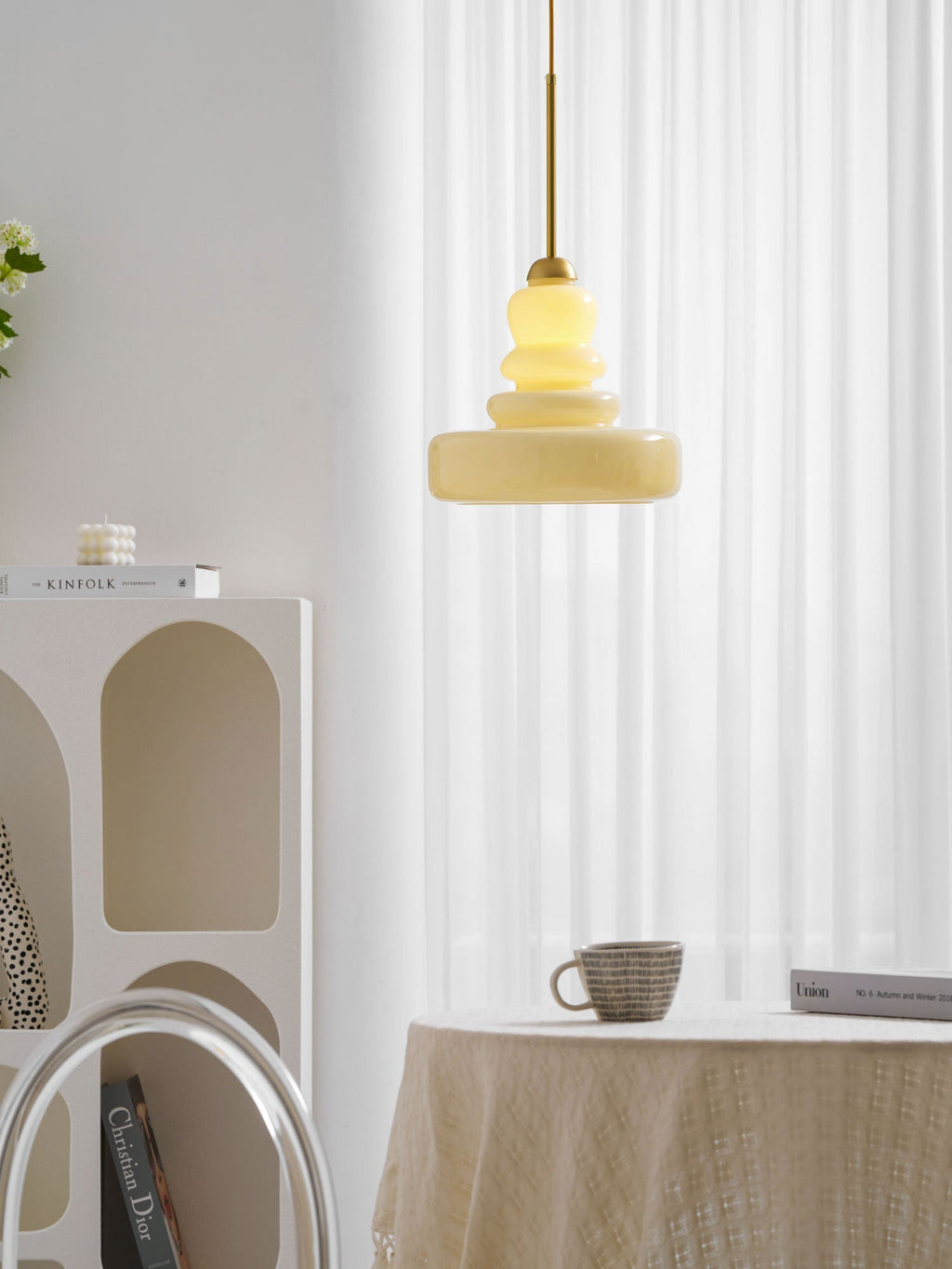 schoolhouse-glass-pendant-light-anzaz--18