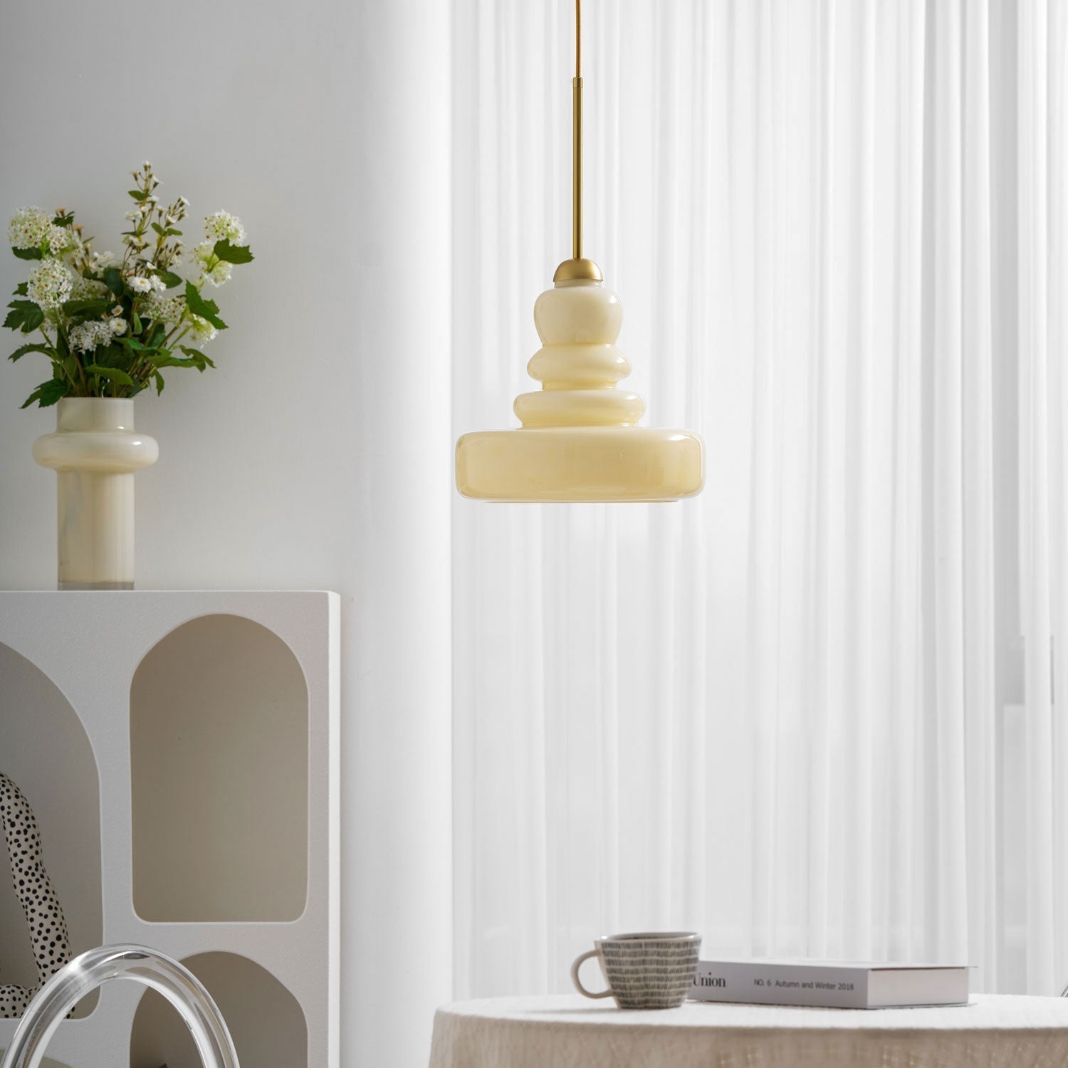 schoolhouse-glass-pendant-light-anzaz--13