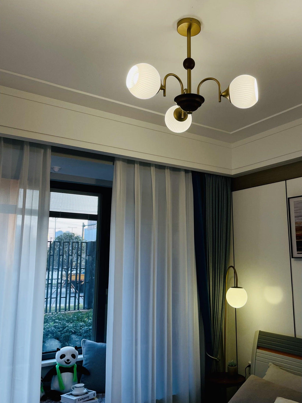 sculptural-glass-ribbed-chandelier-anzaz--34