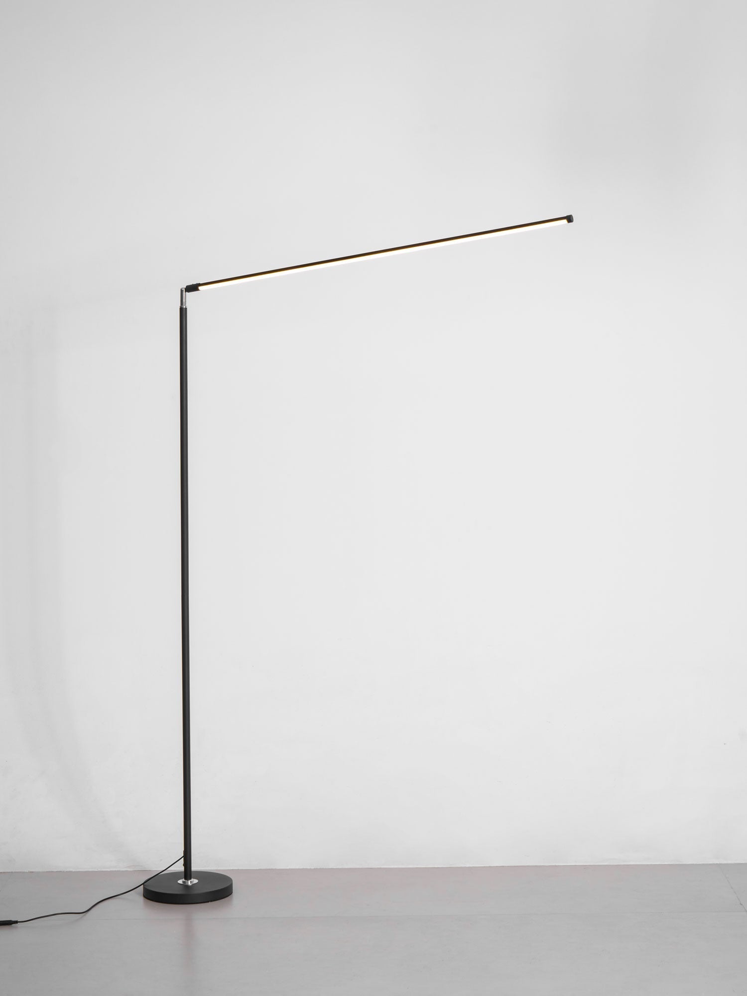 selene-slim-floor-lamp-anzaz--16
