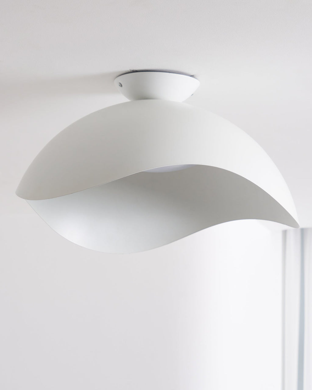 serene-wave-ceiling-light-anzaz--41