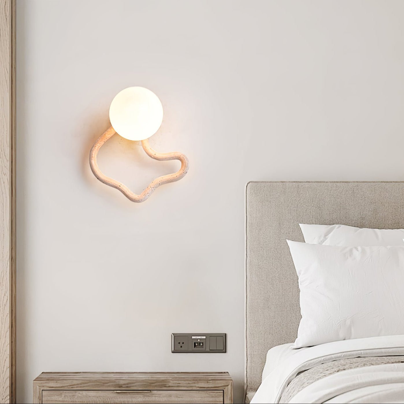 serpentine-travertine-wall-sconce-anzaz--10