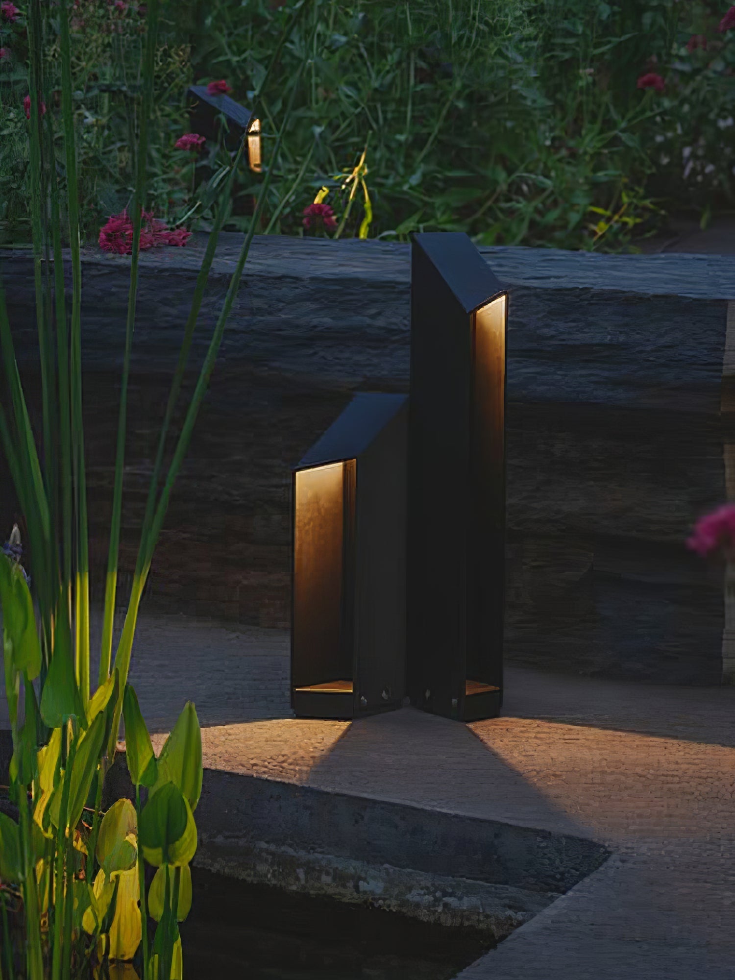 shadow-peak-outdoor-bollard-light-anzaz-Black-7